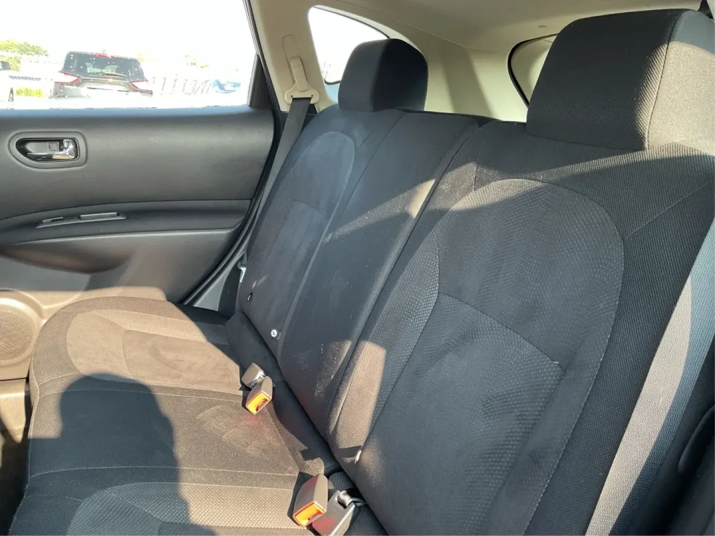 2015 Nissan Rogue S (JN8AS5MV3FW) with an 2.5L I-4 DOHC engine, located at 1099 N County Rd 25A , Troy, OH, 45373, (937) 908-9800, 40.057079, -84.212883 - **Adventure Awaits with the 2015 Nissan Rogue at Advantage Car and Credit - Troy!**<br /> <br /> Are you ready to take your family adventures to the next level? The 2015 Nissan Rogue, available now at Advantage Car and Credit in Troy, OH, is the perfect companion for growing families, long commutes, - Photo#10
