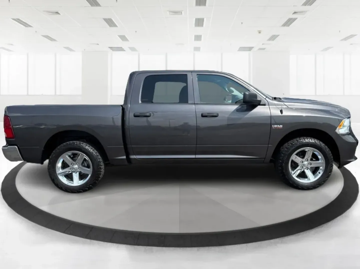 2017 Ram 1500 Express Crew Cab 4x4 5'7 Box (3C6RR7KTXHG) with an Other engine, located at 1951 S Dayton Lakeview Rd., New Carlisle, OH, 45344, (937) 908-9800, 39.890999, -84.050255 - ### Unleash Your Adventurous Spirit with the 2017 Ram 1500 at Advantage Car and Credit - Xenia!<br /> <br /> Are you ready to elevate your driving experience? Whether you're tackling the daily commute, embarking on family road trips, or conquering weekend adventures, the 2017 Ram 1500 Express Crew C - Photo#1