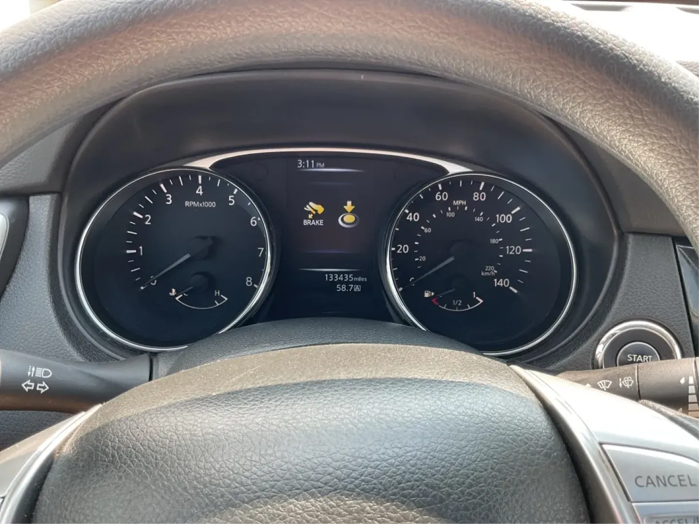 2015 Nissan Rogue SV (5N1AT2MV3FC) with an 2.5L I-4 DOHC engine, located at 1230 East Main St, Xenia, OH, 45385, (937) 908-9800, 39.688026, -83.910172 - Experience adventure and comfort on the road with this 2015 Nissan Rogue SV, available now at **Advantage Car and Credit - Xenia**! Whether you're embarking on a weekend getaway or navigating the hustle and bustle of daily commutes, this versatile SUV is designed to meet your lifestyle needs. With i - Photo#15