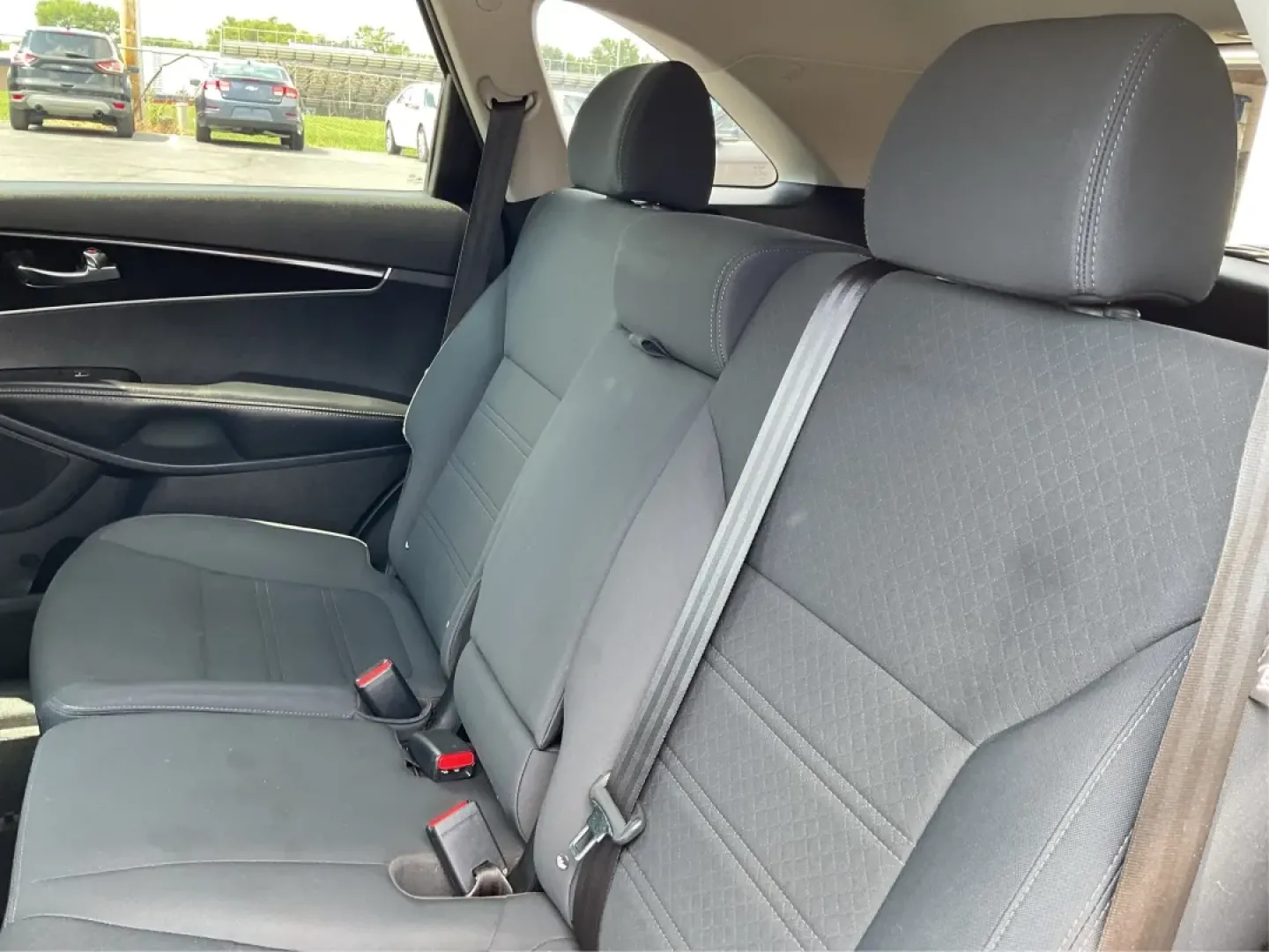 2016 Kia Sorento 2.4L LX (5XYPG4A34GG) with an 2.4L I-4 gasoline direct injection engine, located at 401 Woodman Dr, Riverside, OH, 45431, (937) 908-9800, 39.760899, -84.123421 - **Explore Life's Adventures with the 2016 Kia Sorento at Advantage Car and Credit - Riverside!**<br /> <br /> Are you ready to elevate your driving experience? The 2016 Kia Sorento is the perfect companion for families, adventurers, and daily commuters alike. This versatile SUV seamlessly blends com - Photo#10