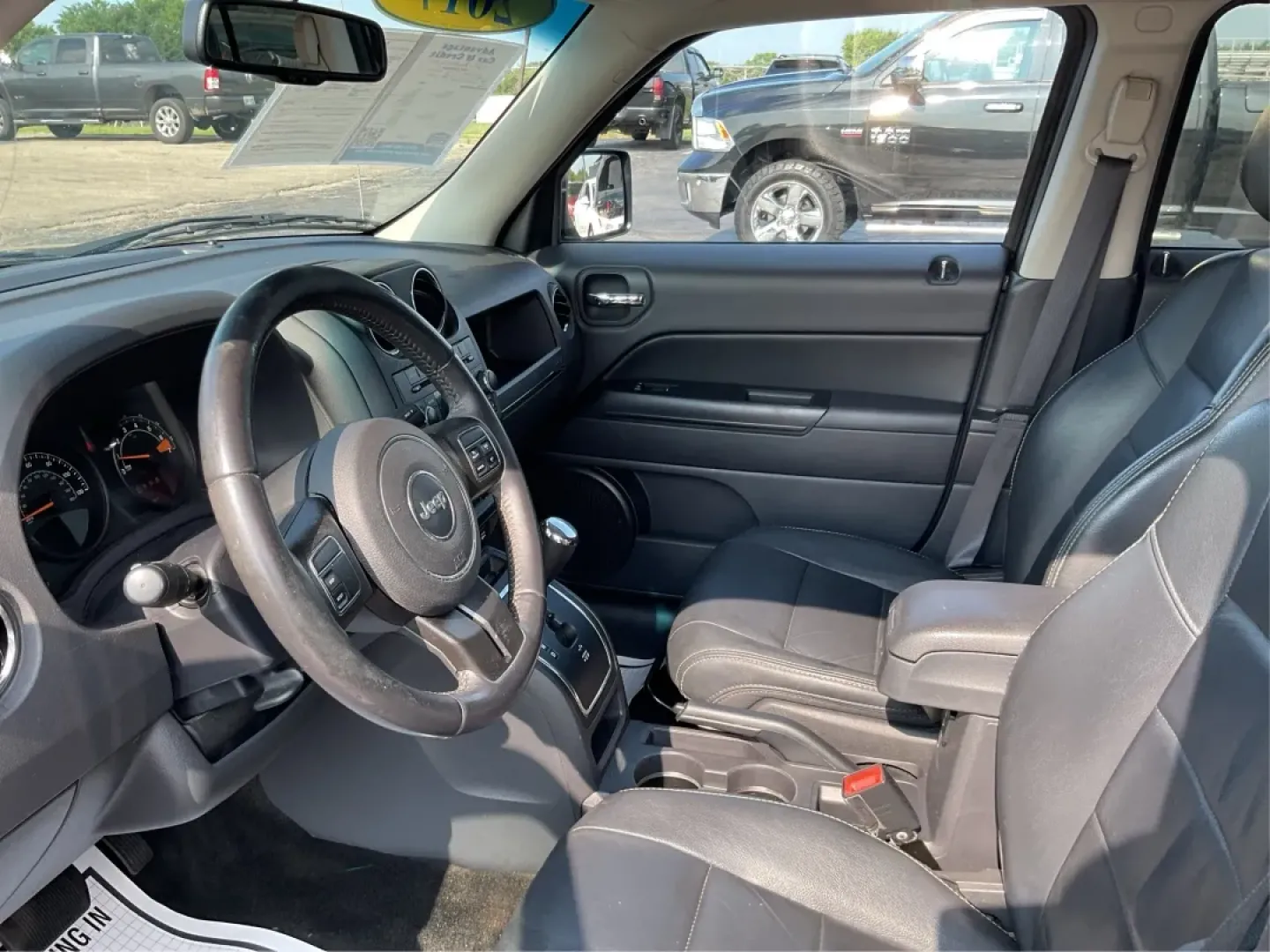 2017 Jeep Patriot High Altitude FWD (1C4NJPFA4HD) with an 2L I-4 DOHC engine, located at 4508 South Dixie Dr, Moraine, OH, 45439, (937) 908-9800, 39.689976, -84.218452 - **Adventure Awaits in the 2017 Jeep Patriot High Altitude FWD Perfect for Your Next Journey!**<br /> <br /> Are you ready to take on your next adventure? Whether you're navigating through city traffic in Fairborn or exploring the scenic routes of Ohio, the 2017 Jeep Patriot High Altitude FWD is the - Photo#9