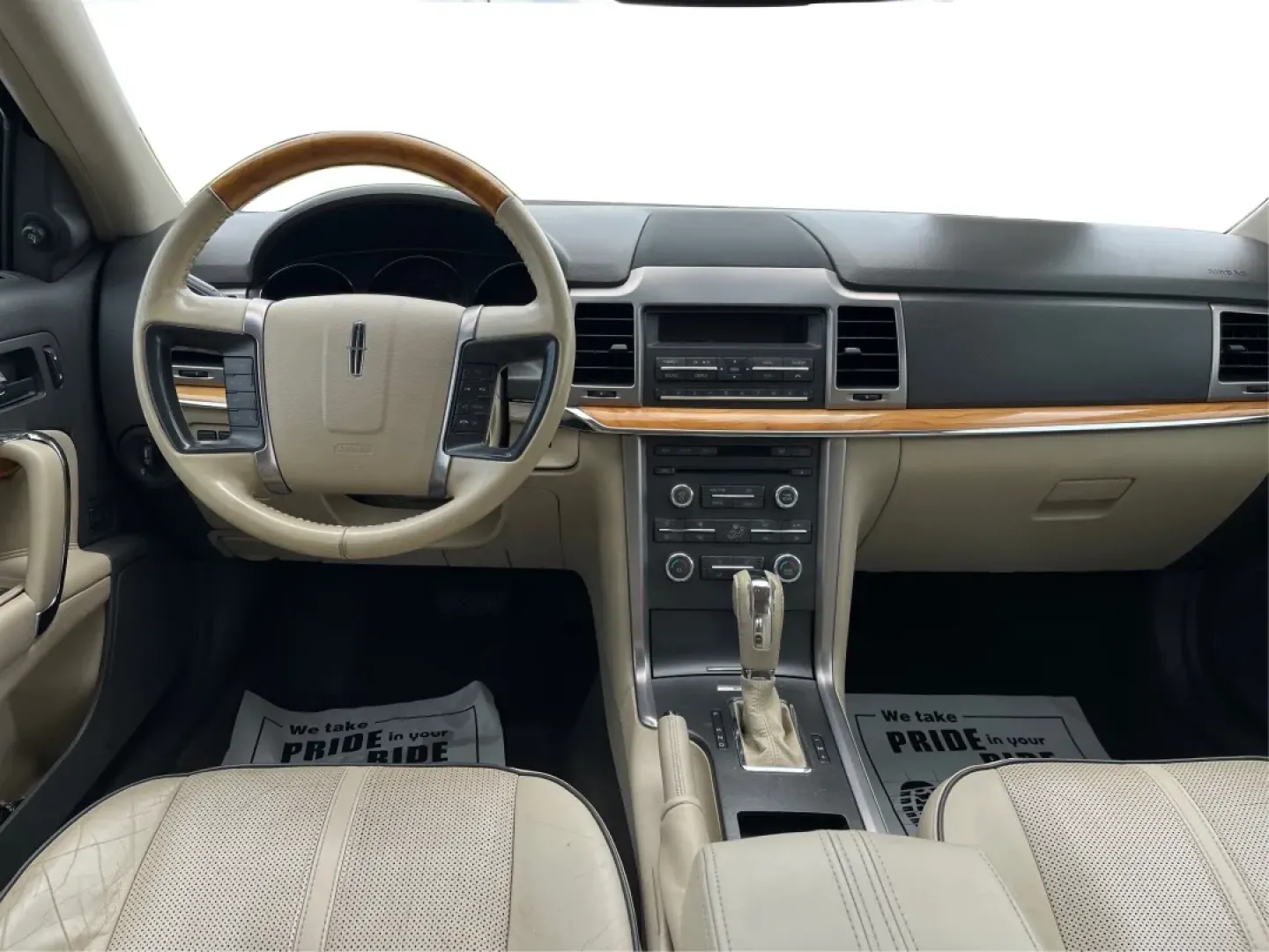 2012 Lincoln MKZ Base (3LNHL2JC1CR) with an Other engine, located at 401 Woodman Dr, Riverside, OH, 45431, (937) 908-9800, 39.760899, -84.123421 - **Discover Luxury and Comfort with the 2012 Lincoln MKZ at Advantage Car and Credit!**<br /> <br /> Imagine gliding through the streets of Fairborn, OH in a stylish and comfortable sedan that's perfect for your daily commute or weekend adventures. The 2012 Lincoln MKZ is more than just a car; it's a - Photo#21