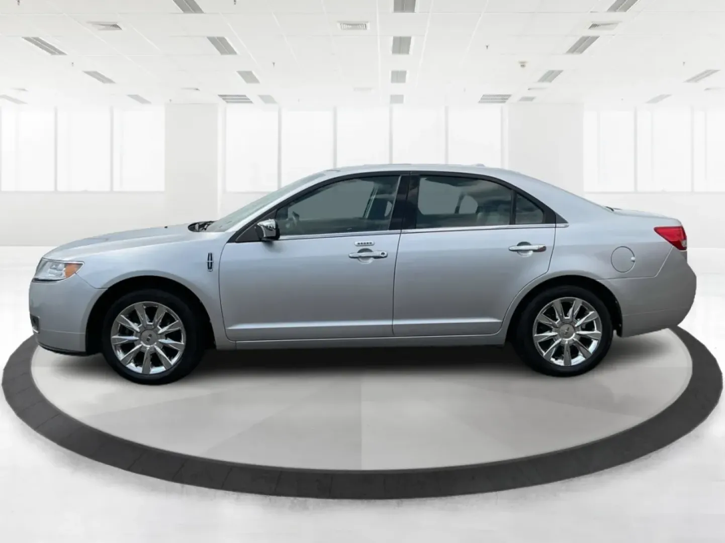 2011 Lincoln MKZ Base (3LNHL2GC8BR) with an Other engine, located at 1099 N County Rd 25A , Troy, OH, 45373, (937) 908-9800, 40.057079, -84.212883 - **Experience Luxury and Reliability with the 2011 Lincoln MKZ at Advantage Car and Credit**<br /> <br /> Are you in the market for a vehicle that combines sophistication with practicality? Look no further than the 2011 Lincoln MKZ available at Advantage Car and Credit in Fairborn, OH. This stunning - Photo#5