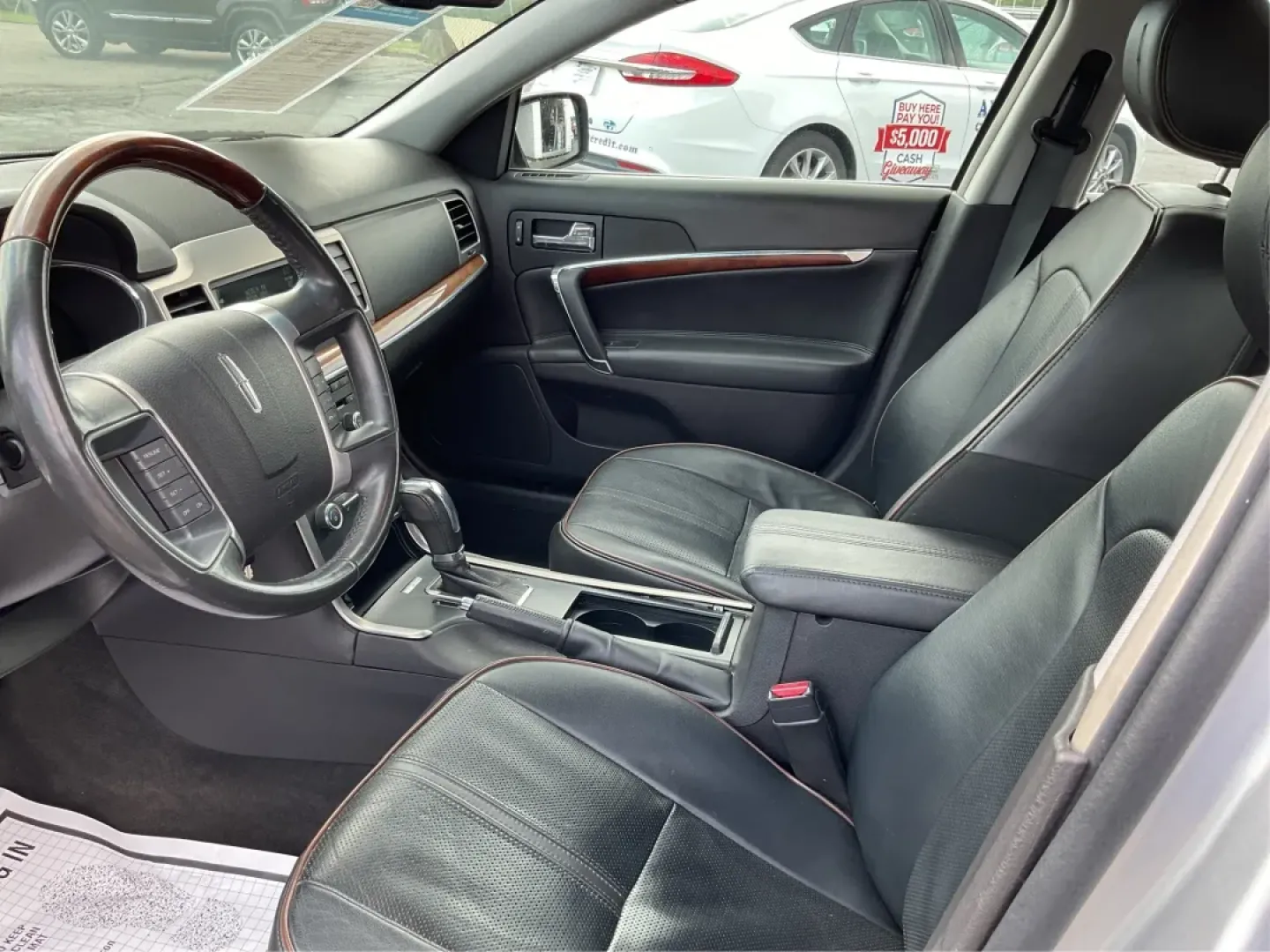 2011 Lincoln MKZ Base (3LNHL2GC8BR) with an Other engine, located at 1099 N County Rd 25A , Troy, OH, 45373, (937) 908-9800, 40.057079, -84.212883 - **Experience Luxury and Reliability with the 2011 Lincoln MKZ at Advantage Car and Credit**<br /> <br /> Are you in the market for a vehicle that combines sophistication with practicality? Look no further than the 2011 Lincoln MKZ available at Advantage Car and Credit in Fairborn, OH. This stunning - Photo#9