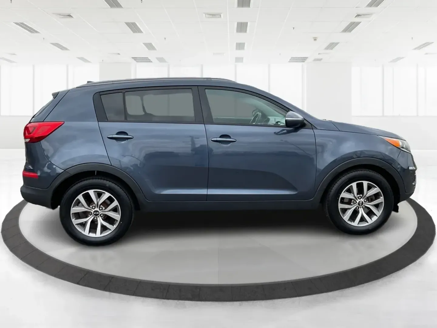 2014 Kia Sportage LX (KNDPBCAC3E7) with an 2.4L I-4 gasoline direct injection engine, located at 1951 S Dayton Lakeview Rd., New Carlisle, OH, 45344, (937) 908-9800, 39.890999, -84.050255 - **Adventure Awaits: Explore the 2014 Kia Sportage LX at Advantage Car and Credit!**<br /> <br /> Are you ready to embrace the open road and create unforgettable memories? The 2014 Kia Sportage LX is your ticket to adventure, perfect for weekend getaways, family trips, or daily commuting around Fairb - Photo#1