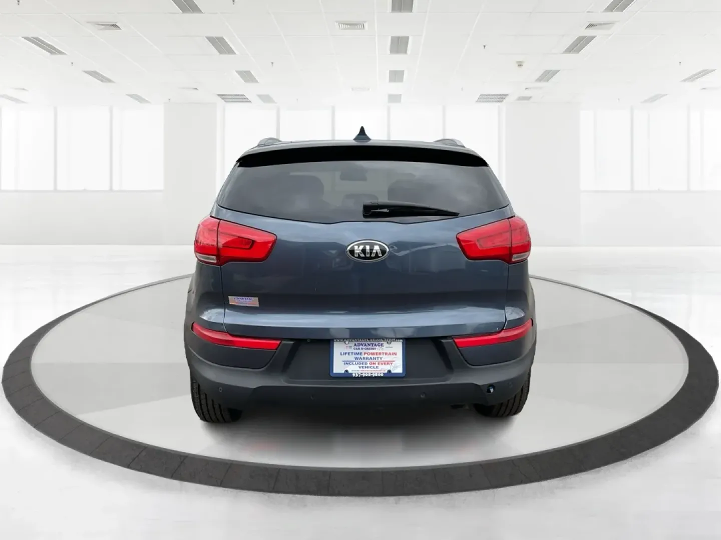 2014 Kia Sportage LX (KNDPBCAC3E7) with an 2.4L I-4 gasoline direct injection engine, located at 1951 S Dayton Lakeview Rd., New Carlisle, OH, 45344, (937) 908-9800, 39.890999, -84.050255 - **Adventure Awaits: Explore the 2014 Kia Sportage LX at Advantage Car and Credit!**<br /> <br /> Are you ready to embrace the open road and create unforgettable memories? The 2014 Kia Sportage LX is your ticket to adventure, perfect for weekend getaways, family trips, or daily commuting around Fairb - Photo#3