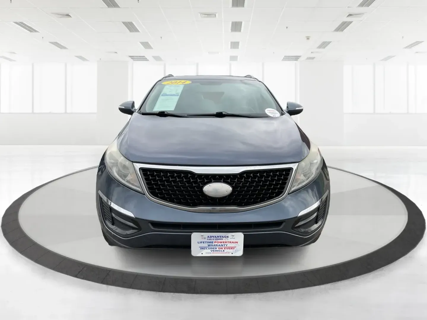 2014 Kia Sportage LX (KNDPBCAC3E7) with an 2.4L I-4 gasoline direct injection engine, located at 1184 Kauffman Ave, Fairborn, OH, 45324, (937) 908-9800, 39.807072, -84.030914 - **Adventure Awaits: Explore the 2014 Kia Sportage LX at Advantage Car and Credit!**<br /> <br /> Are you ready to embrace the open road and create unforgettable memories? The 2014 Kia Sportage LX is your ticket to adventure, perfect for weekend getaways, family trips, or daily commuting around Fairb - Photo#7