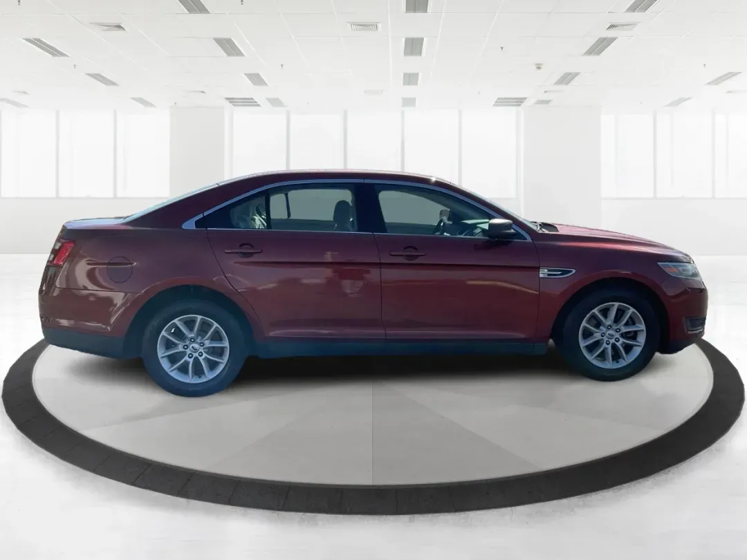 2014 Ford Taurus SE (1FAHP2D89EG) with an 3.5L V6 DOHC 24V engine, 6-Speed Automatic transmission, located at 1184 Kauffman Ave, Fairborn, OH, 45324, (937) 908-9800, 39.807072, -84.030914 - **Experience the Perfect Blend of Comfort and Reliability with the 2014 Ford Taurus SE**<br /> <br /> Looking for a reliable sedan that suits your daily commute while also being perfect for family road trips? The 2014 Ford Taurus SE is designed to meet the needs of diverse lifestyles, making it a fa - Photo#1