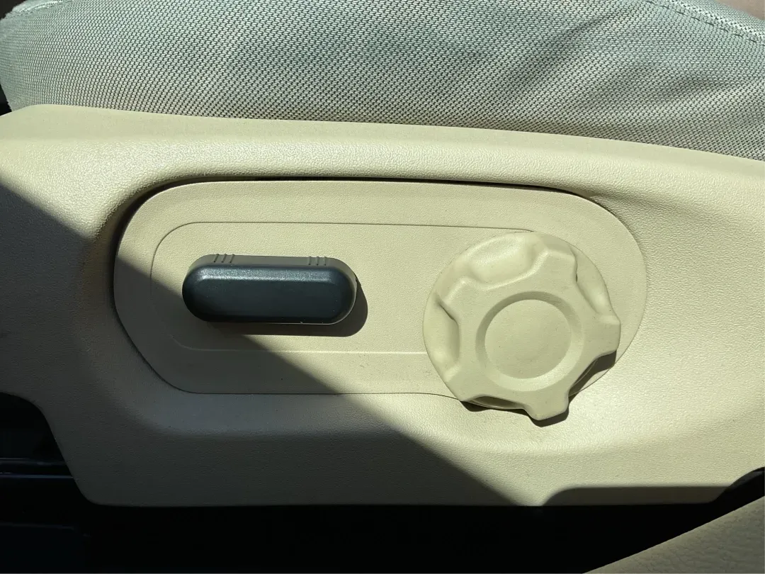 2014 Ford Taurus SE (1FAHP2D89EG) with an 3.5L V6 DOHC 24V engine, 6-Speed Automatic transmission, located at 1184 Kauffman Ave, Fairborn, OH, 45324, (937) 908-9800, 39.807072, -84.030914 - **Experience the Perfect Blend of Comfort and Reliability with the 2014 Ford Taurus SE**<br /> <br /> Looking for a reliable sedan that suits your daily commute while also being perfect for family road trips? The 2014 Ford Taurus SE is designed to meet the needs of diverse lifestyles, making it a fa - Photo#18