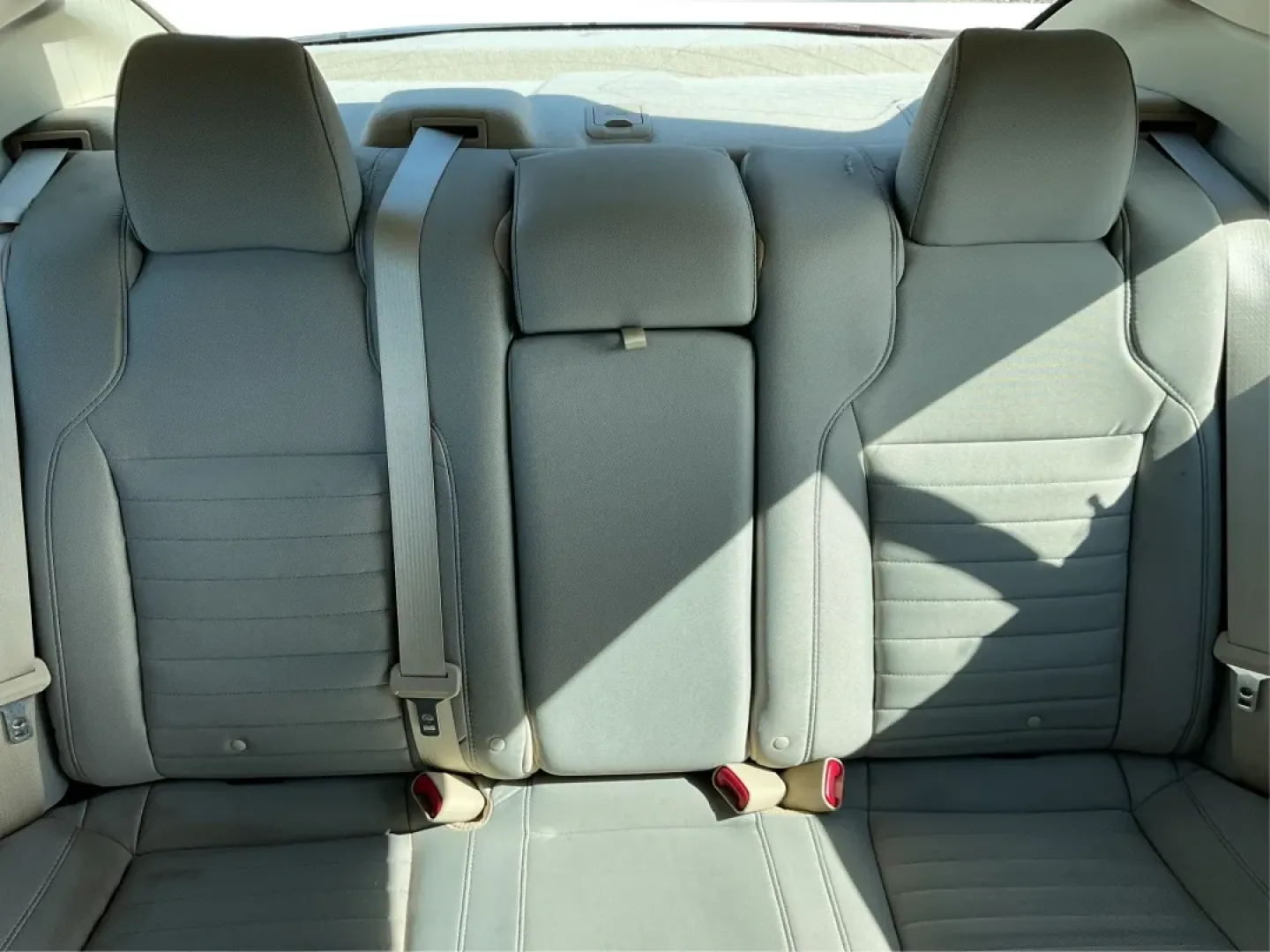 2014 Ford Taurus SE (1FAHP2D89EG) with an Other engine, located at 4508 South Dixie Dr, Moraine, OH, 45439, (937) 908-9800, 39.689976, -84.218452 - **Experience the Perfect Blend of Comfort and Reliability with the 2014 Ford Taurus SE**<br /> <br /> Looking for a reliable sedan that suits your daily commute while also being perfect for family road trips? The 2014 Ford Taurus SE is designed to meet the needs of diverse lifestyles, making it a fa - Photo#14