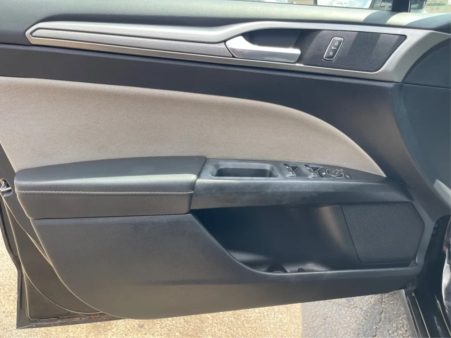 2017 Ford Fusion S (3FA6P0G77HR) with an Duratec 2.5L I-4 DOHC engine, located at 4508 South Dixie Dr, Moraine, OH, 45439, (937) 908-9800, 39.689976, -84.218452 - **Discover the Perfect Blend of Style and Substance with the 2017 Ford Fusion at Advantage Car and Credit!**<br /> <br /> Are you ready to elevate your daily commute or embark on weekend adventures without breaking the bank? Look no further! At Advantage Car and Credit, located at 1184 Kauffman Ave, - Photo#19