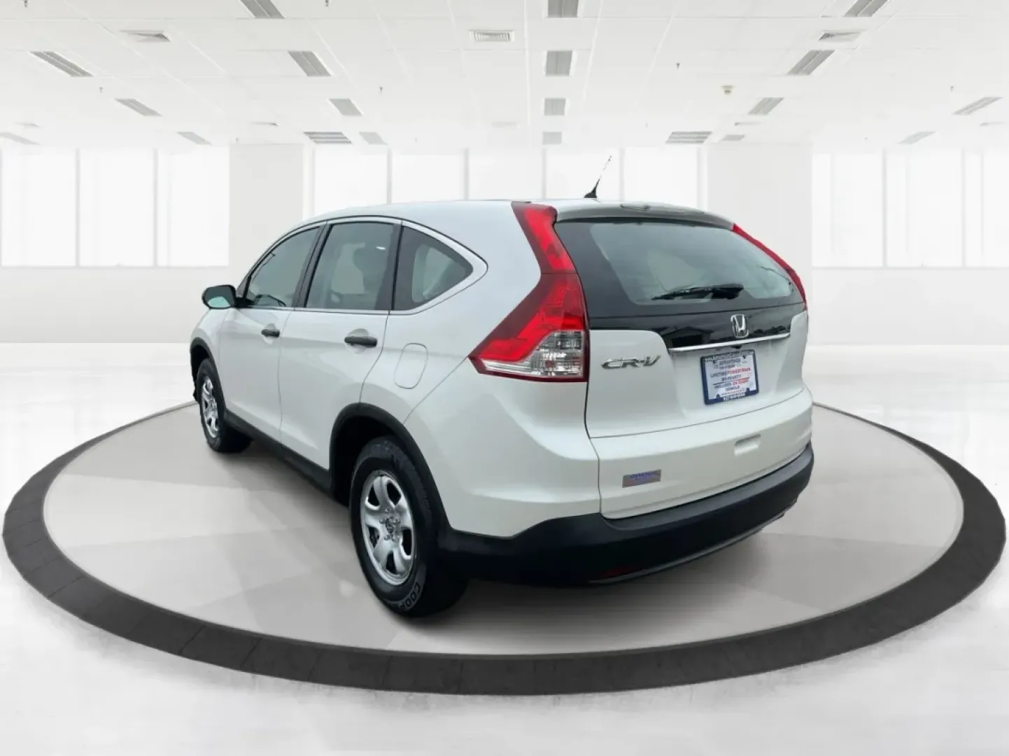 2013 Honda CR-V LX (5J6RM3H37DL) with an 2.4L I-4 DOHC engine, located at 1099 N County Rd 25A , Troy, OH, 45373, (937) 908-9800, 40.057079, -84.212883 - If you're searching for a reliable vehicle that perfectly balances space, comfort, and efficiency for your family or daily commute, look no further than this 2013 Honda CR-V LX, proudly offered by Advantage Car and Credit in Fairborn, OH. Located conveniently at 1184 Kauffman Ave, we specialize in * - Photo#4