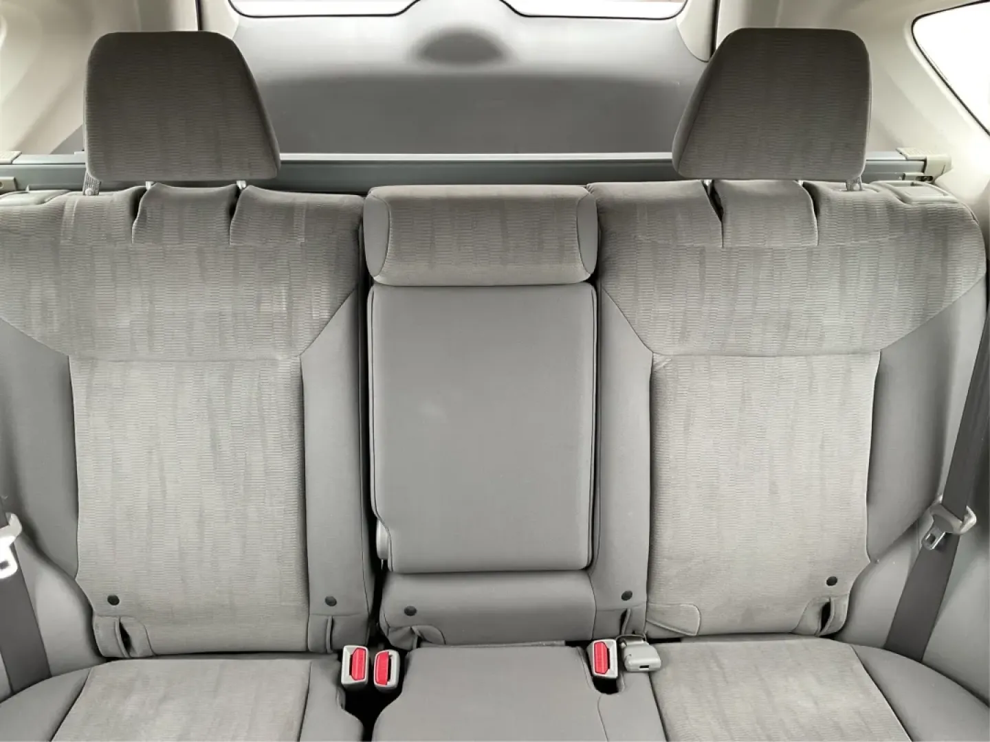 2013 Honda CR-V LX (5J6RM3H37DL) with an 2.4L I-4 DOHC engine, located at 1099 N County Rd 25A , Troy, OH, 45373, (937) 908-9800, 40.057079, -84.212883 - If you're searching for a reliable vehicle that perfectly balances space, comfort, and efficiency for your family or daily commute, look no further than this 2013 Honda CR-V LX, proudly offered by Advantage Car and Credit in Fairborn, OH. Located conveniently at 1184 Kauffman Ave, we specialize in * - Photo#14