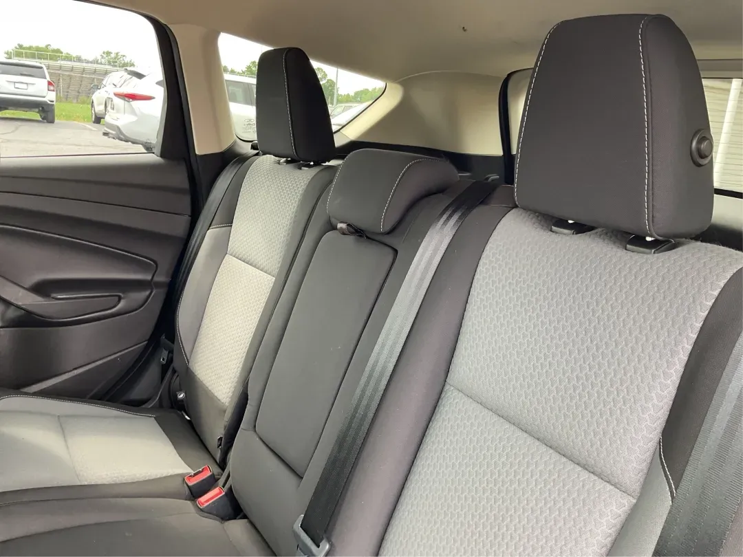 2017 Ford Escape SE (1FMCU9GD3HU) with an Other engine, located at 1099 N County Rd 25A , Troy, OH, 45373, (937) 908-9800, 40.057079, -84.212883 - Are you searching for a reliable and stylish SUV that fits seamlessly into your busy lifestyle? Look no further than this stunning 2017 Ford Escape SE, available now at Advantage Car and Credit in Fairborn, OH. With its robust features and comfortable design, this vehicle is perfect for growing fami - Photo#10