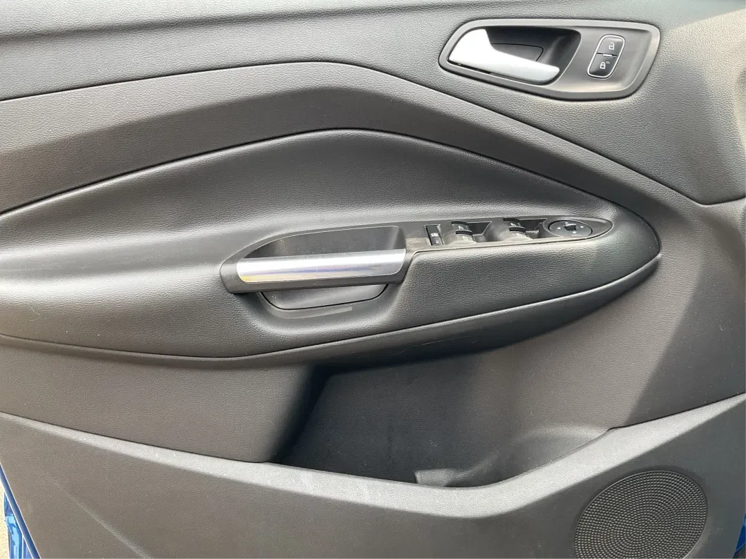 2017 Ford Escape SE (1FMCU9GD3HU) with an Other engine, located at 1099 N County Rd 25A , Troy, OH, 45373, (937) 908-9800, 40.057079, -84.212883 - Are you searching for a reliable and stylish SUV that fits seamlessly into your busy lifestyle? Look no further than this stunning 2017 Ford Escape SE, available now at Advantage Car and Credit in Fairborn, OH. With its robust features and comfortable design, this vehicle is perfect for growing fami - Photo#19