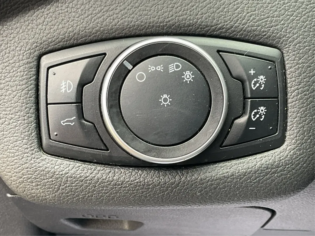 2017 Ford Escape SE (1FMCU9GD3HU) with an 1.5L L4 DOHC 16V engine, 6A transmission, located at 1951 S Dayton Lakeview Rd., New Carlisle, OH, 45344, (937) 908-9800, 39.890999, -84.050255 - Are you searching for a reliable and stylish SUV that fits seamlessly into your busy lifestyle? Look no further than this stunning 2017 Ford Escape SE, available now at Advantage Car and Credit in Fairborn, OH. With its robust features and comfortable design, this vehicle is perfect for growing fami - Photo#17