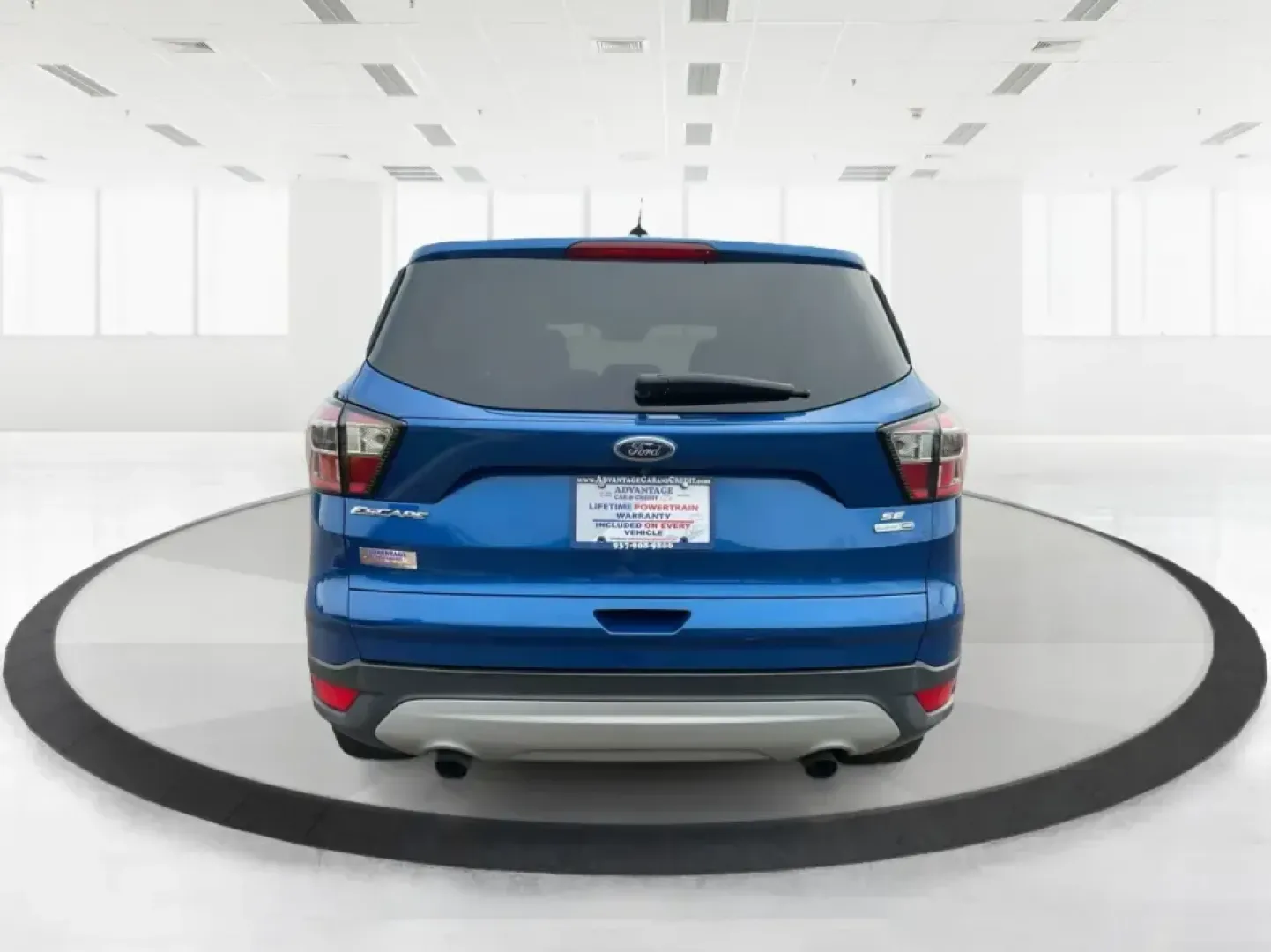 2017 Ford Escape (1FMCU9GD3HU) with an Other engine, located at 401 Woodman Dr, Riverside, OH, 45431, (937) 908-9800, 39.760899, -84.123421 - Are you searching for a reliable and stylish SUV that fits seamlessly into your busy lifestyle? Look no further than this stunning 2017 Ford Escape SE, available now at Advantage Car and Credit in Fairborn, OH. With its robust features and comfortable design, this vehicle is perfect for growing fami - Photo#3