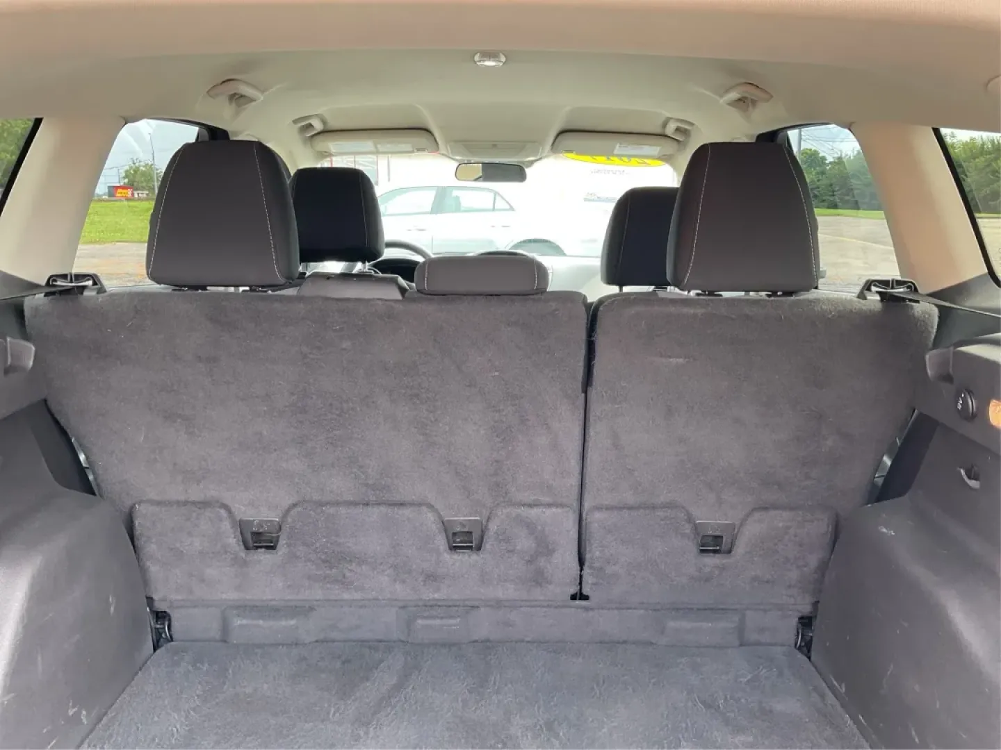 2017 Ford Escape SE (1FMCU9GD3HU) with an Other engine, located at 4508 South Dixie Dr, Moraine, OH, 45439, (937) 908-9800, 39.689976, -84.218452 - Are you searching for a reliable and stylish SUV that fits seamlessly into your busy lifestyle? Look no further than this stunning 2017 Ford Escape SE, available now at Advantage Car and Credit in Fairborn, OH. With its robust features and comfortable design, this vehicle is perfect for growing fami - Photo#12