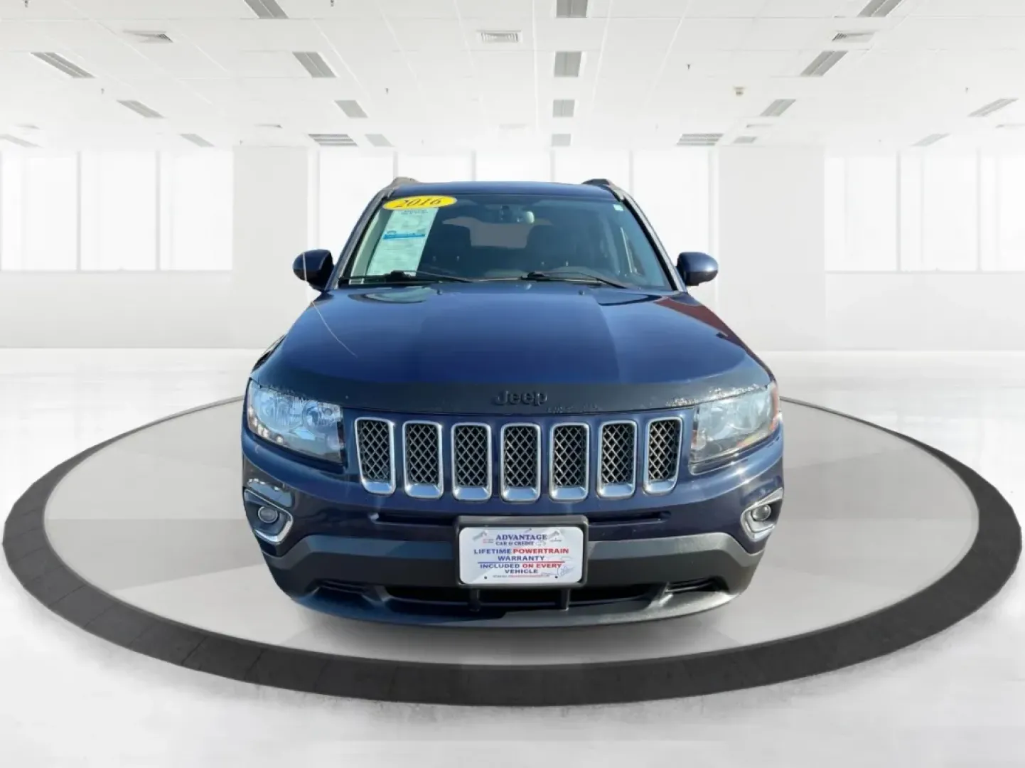 2016 Jeep Compass Latitude 4WD (1C4NJDEB7GD) with an 2.4L L4 DOHC 16V engine, 6-Speed Automatic transmission, located at 401 Woodman Dr, Riverside, OH, 45431, (937) 908-9800, 39.760899, -84.123421 - **Discover Adventure with the 2016 Jeep Compass Latitude 4WD at Advantage Car and Credit!**<br /> <br /> Are you ready to embrace your next adventure? Whether you're planning a weekend getaway, commuting to work, or navigating your family through busy city streets, the 2016 Jeep Compass Latitude 4WD - Photo#7