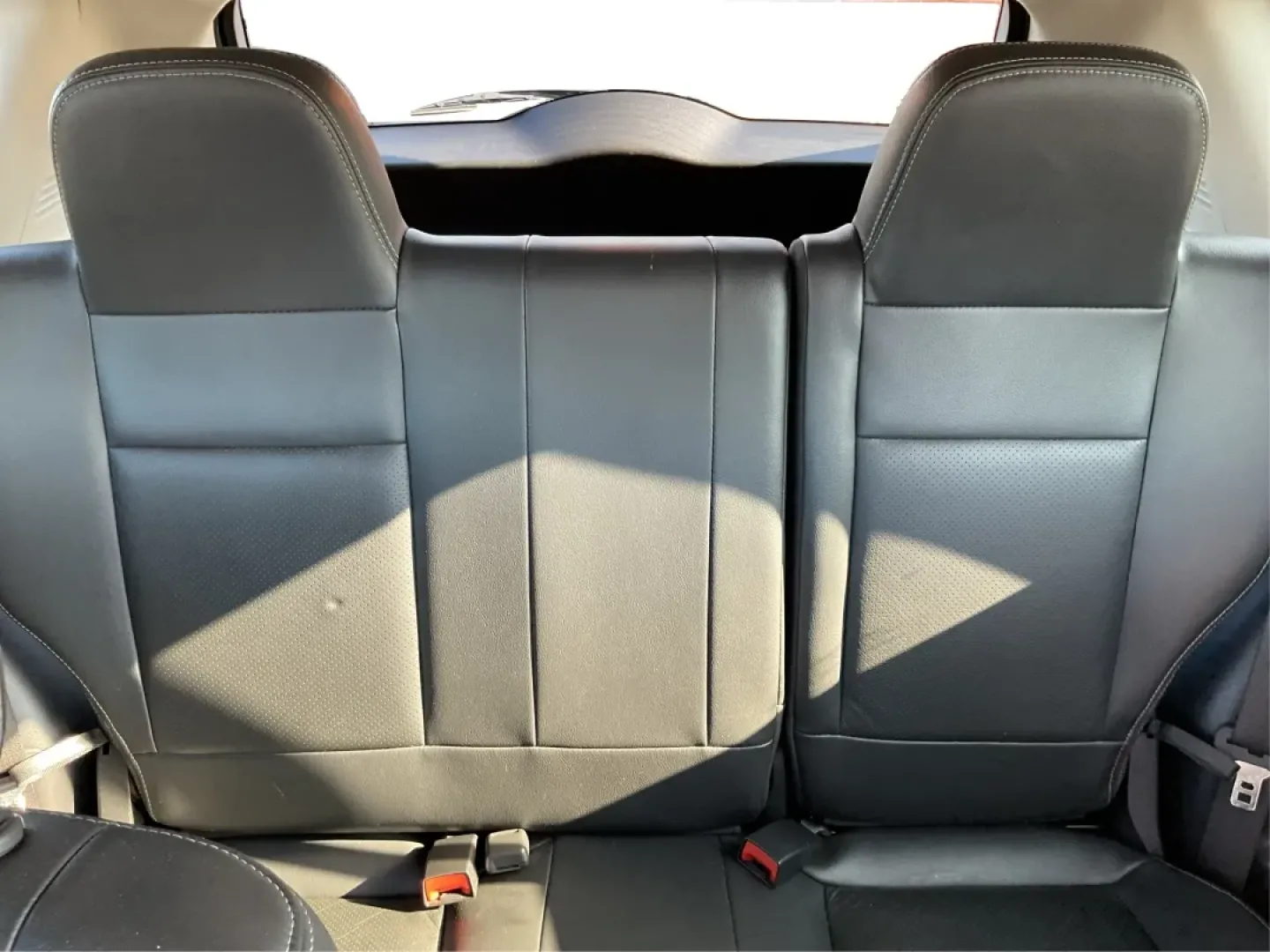 2016 Jeep Compass Latitude 4WD (1C4NJDEB7GD) with an 2.4L L4 DOHC 16V engine, 6-Speed Automatic transmission, located at 880 E. National Road, Vandalia, OH, 45377, (937) 908-9800, 39.891918, -84.183594 - **Discover Adventure with the 2016 Jeep Compass Latitude 4WD at Advantage Car and Credit!**<br /> <br /> Are you ready to embrace your next adventure? Whether you're planning a weekend getaway, commuting to work, or navigating your family through busy city streets, the 2016 Jeep Compass Latitude 4WD - Photo#14