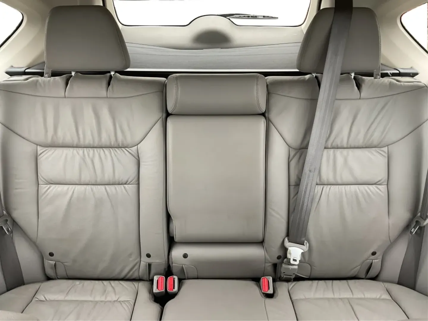2012 Honda CR-V EX-L 4WD 5-Speed AT (2HKRM3H75CH) with an Other engine, located at 1951 S Dayton Lakeview Rd., New Carlisle, OH, 45344, (937) 908-9800, 39.890999, -84.050255 - Are you ready to elevate your adventures and daily commutes with a reliable vehicle? The 2012 Honda CR-V EX-L is perfect for individuals and families alike, offering a comfortable ride with ample space and versatile features. Whether you're navigating the bustling streets of Fairborn, OH, or heading - Photo#13