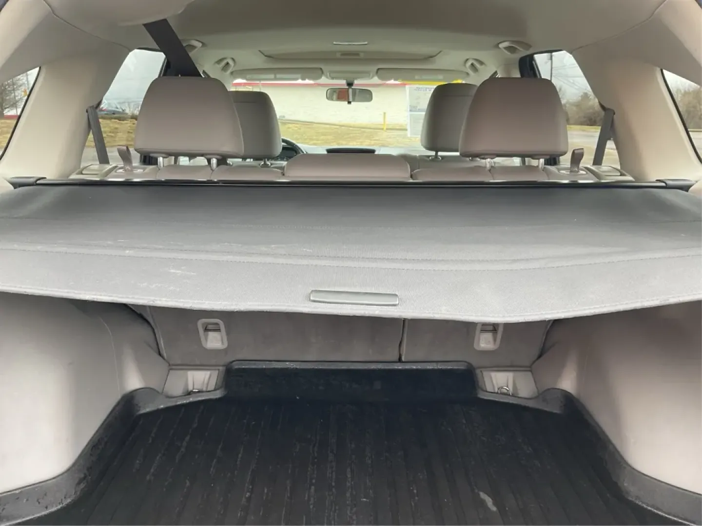 2012 Honda CR-V EX-L 4WD 5-Speed AT (2HKRM3H75CH) with an Other engine, located at 1099 N County Rd 25A , Troy, OH, 45373, (937) 908-9800, 40.057079, -84.212883 - Are you ready to elevate your adventures and daily commutes with a reliable vehicle? The 2012 Honda CR-V EX-L is perfect for individuals and families alike, offering a comfortable ride with ample space and versatile features. Whether you're navigating the bustling streets of Fairborn, OH, or heading - Photo#11