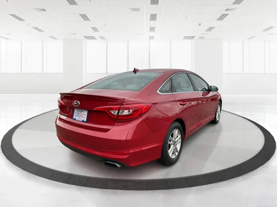 2017 Hyundai Sonata Base/SE (5NPE24AF8HH) with an Other engine, located at 1184 Kauffman Ave, Fairborn, OH, 45324, (937) 908-9800, 39.807072, -84.030914 - **Discover Your Next Adventure with the 2017 Hyundai Sonata at Advantage Car and Credit!**<br /> <br /> Are you in the market for a reliable sedan that effortlessly combines comfort, style, and functionality? Look no further than the 2017 Hyundai Sonata, available now at Advantage Car and Credit in - Photo#2