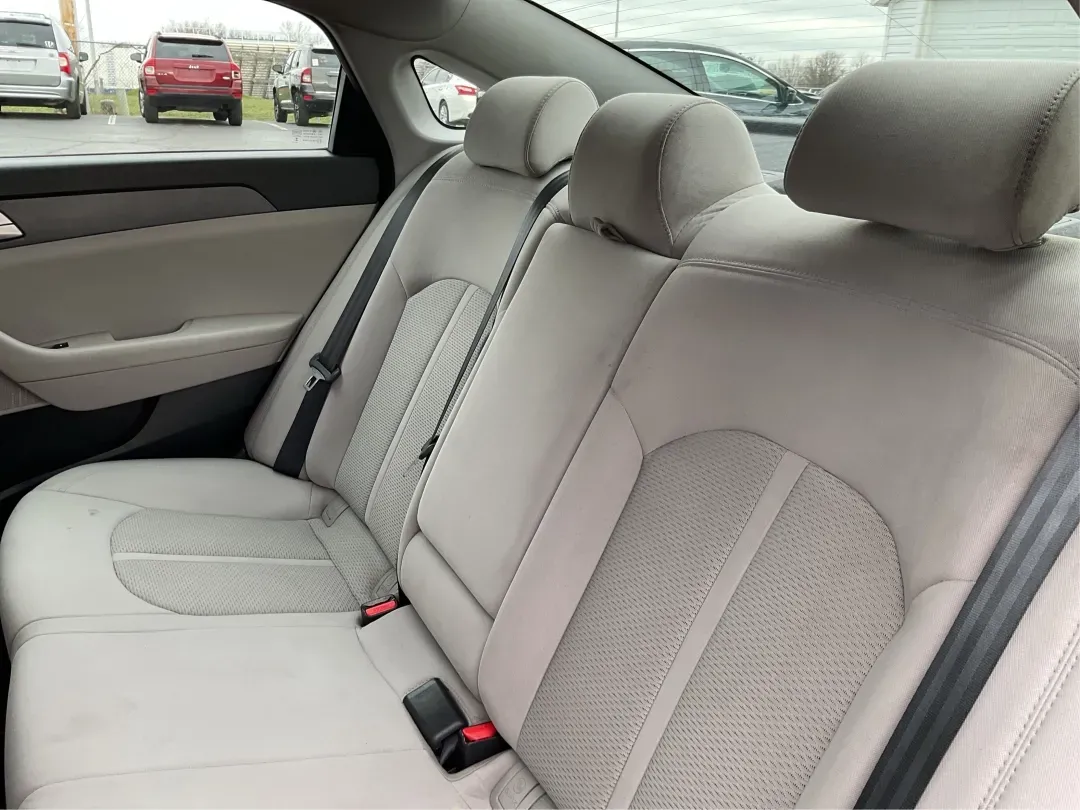 2017 Hyundai Sonata Base/SE (5NPE24AF8HH) with an Other engine, located at 1184 Kauffman Ave, Fairborn, OH, 45324, (937) 908-9800, 39.807072, -84.030914 - **Discover Your Next Adventure with the 2017 Hyundai Sonata at Advantage Car and Credit!**<br /> <br /> Are you in the market for a reliable sedan that effortlessly combines comfort, style, and functionality? Look no further than the 2017 Hyundai Sonata, available now at Advantage Car and Credit in - Photo#10