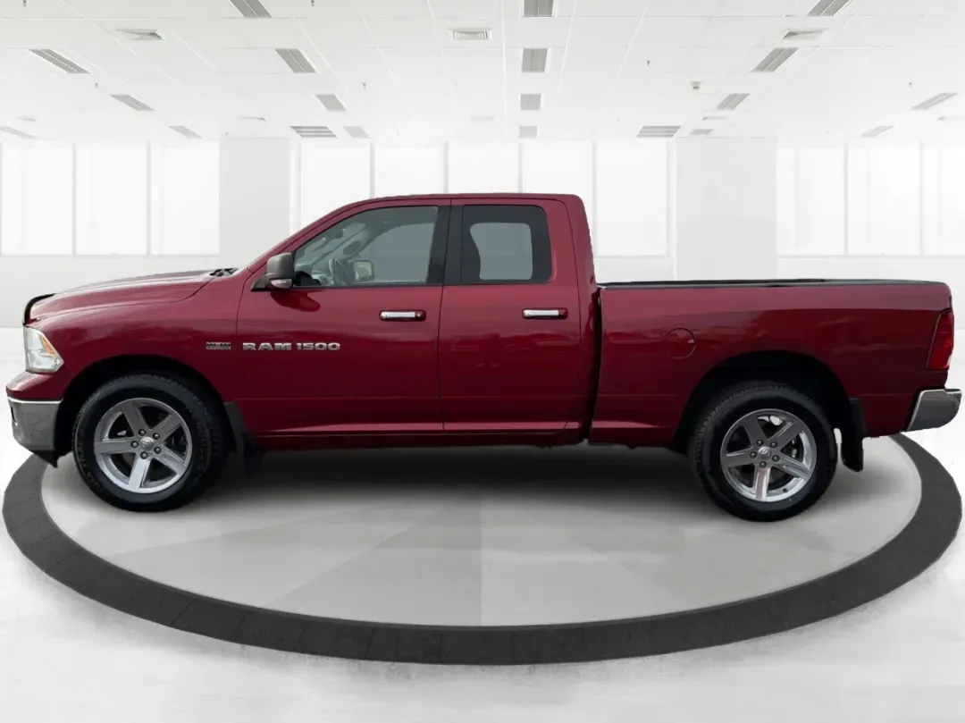 2012 Ram 1500 SLT (1C6RD7GT9CS) with an HEMI 5.7L V-8 variable valve control engine, 5-Speed Automatic transmission, located at 1184 Kauffman Ave, Fairborn, OH, 45324, (937) 908-9800, 39.807072, -84.030914 - **Unleash Adventure with the 2012 Ram 1500 SLT Your Next Truck Awaits!**<br /> <br /> Are you ready to elevate your weekend adventures or tackle your daily commute with confidence? Look no further than the 2012 Ram 1500 SLT, a robust and stylish pickup truck designed to meet the needs of families, - Photo#7