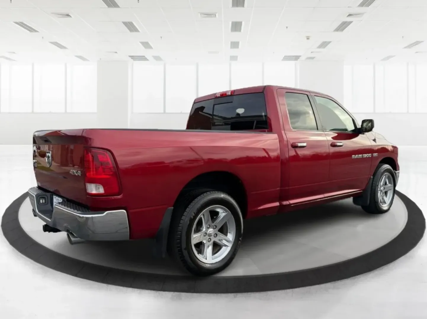 2012 Ram 1500 SLT (1C6RD7GT9CS) with an HEMI 5.7L V-8 variable valve control engine, located at 1230 East Main St, Xenia, OH, 45385, (937) 908-9800, 39.688026, -83.910172 - **Unleash Adventure with the 2012 Ram 1500 SLT Your Next Truck Awaits!**<br /> <br /> Are you ready to elevate your weekend adventures or tackle your daily commute with confidence? Look no further than the 2012 Ram 1500 SLT, a robust and stylish pickup truck designed to meet the needs of families, - Photo#2