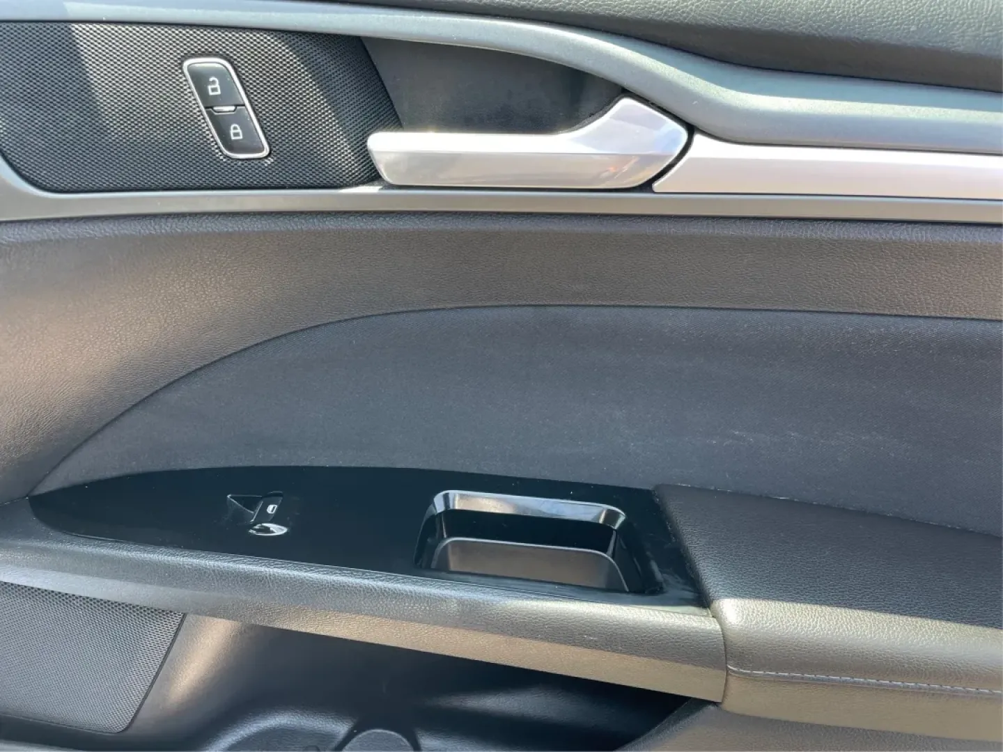 2013 Ford Fusion SE (3FA6P0H73DR) with an Other engine, located at 8750 N County Rd 25A, Piqua, OH, 45356, (937) 908-9800, 40.164391, -84.232513 - **Unlock Your Lifestyle with the 2013 Ford Fusion SE Perfect for Your Daily Adventures!**<br /> <br /> Are you looking for a sophisticated sedan that blends style, comfort, and technology? Look no further than this 2013 Ford Fusion SE, located at Advantage Car and Credit in Fairborn, OH. With its a - Photo#20