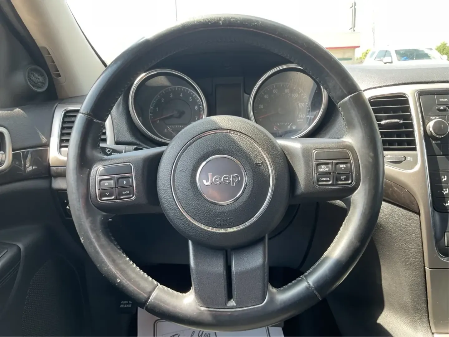 2013 Jeep Grand Cherokee Laredo (1C4RJFAG7DC) with an Other engine, located at 4508 South Dixie Dr, Moraine, OH, 45439, (937) 908-9800, 39.689976, -84.218452 - Are you ready to elevate your driving experience? Whether you're a growing family in need of spacious comfort, a weekend adventurer seeking reliability, or simply someone looking for a dependable daily driver, the 2013 Jeep Grand Cherokee Laredo is the perfect vehicle for you. Located at Advantage C - Photo#16