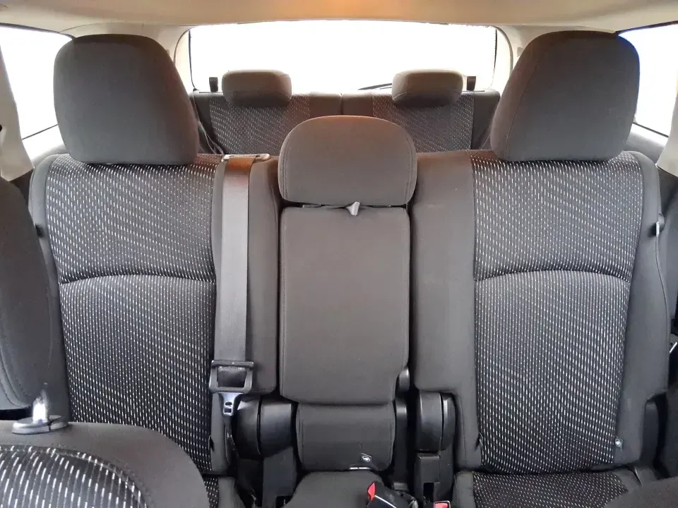 2017 Dodge Journey SXT AWD (3C4PDDBG9HT) with an Pentastar 3.6L V-6 DOHC engine, 6A transmission, located at 1230 East Main St, Xenia, OH, 45385, (937) 908-9800, 39.688026, -83.910172 - ### Explore New Adventures with the 2017 Dodge Journey SXT AWD at Advantage Car and Credit<br /> <br /> Looking for an SUV that can keep up with your dynamic lifestyle? The 2017 Dodge Journey SXT AWD is the perfect companion for growing families, weekend adventurers, and daily commuters alike. With - Photo#14