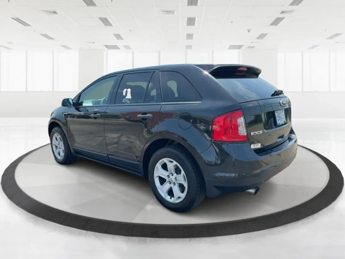 2014 Ford Edge SE (2FMDK3G96EB) with an Other engine, located at 1951 S Dayton Lakeview Rd., New Carlisle, OH, 45344, (937) 908-9800, 39.890999, -84.050255 - **Discover Your Next Adventure with the 2014 Ford Edge SE!** <br /> <br /> Are you searching for a reliable vehicle that perfectly balances style, comfort, and functionality? Look no further than this stunning 2014 Ford Edge SE, available now at Advantage Car and Credit in Fairborn, OH. This versati - Photo#4