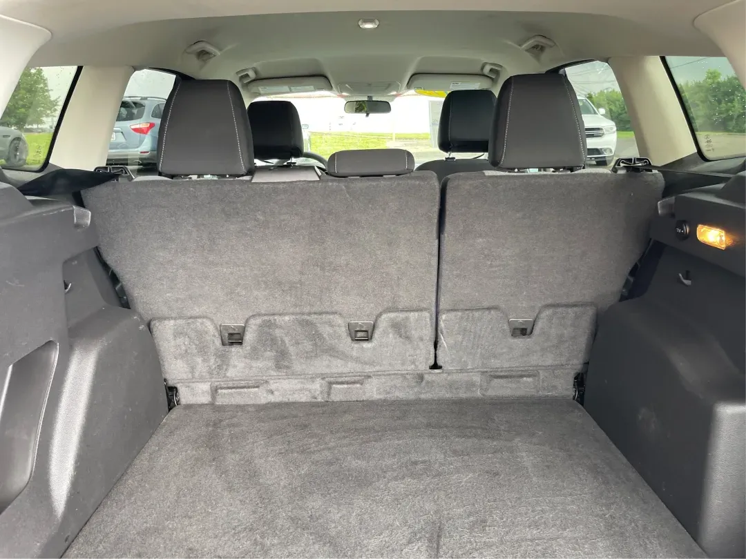 2017 Ford Escape SE (1FMCU0GD5HU) with an Other engine, located at 1184 Kauffman Ave, Fairborn, OH, 45324, (937) 908-9800, 39.807072, -84.030914 - 2017 Ford Escape SE - Photo#12