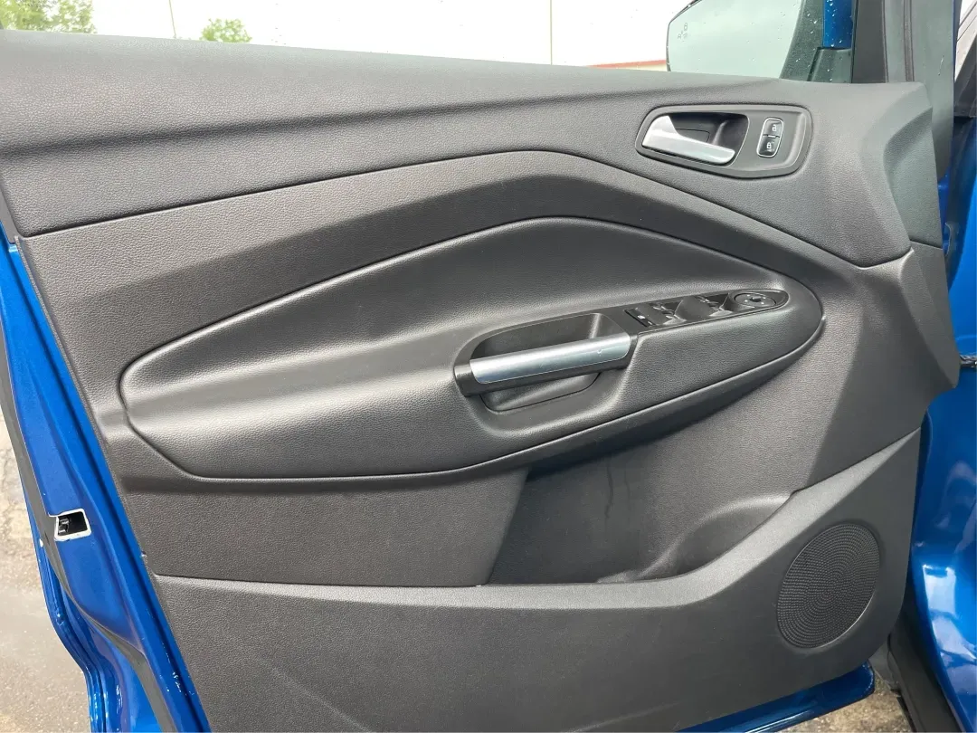 2017 Ford Escape SE (1FMCU0GD5HU) with an Other engine, located at 1184 Kauffman Ave, Fairborn, OH, 45324, (937) 908-9800, 39.807072, -84.030914 - 2017 Ford Escape SE - Photo#19