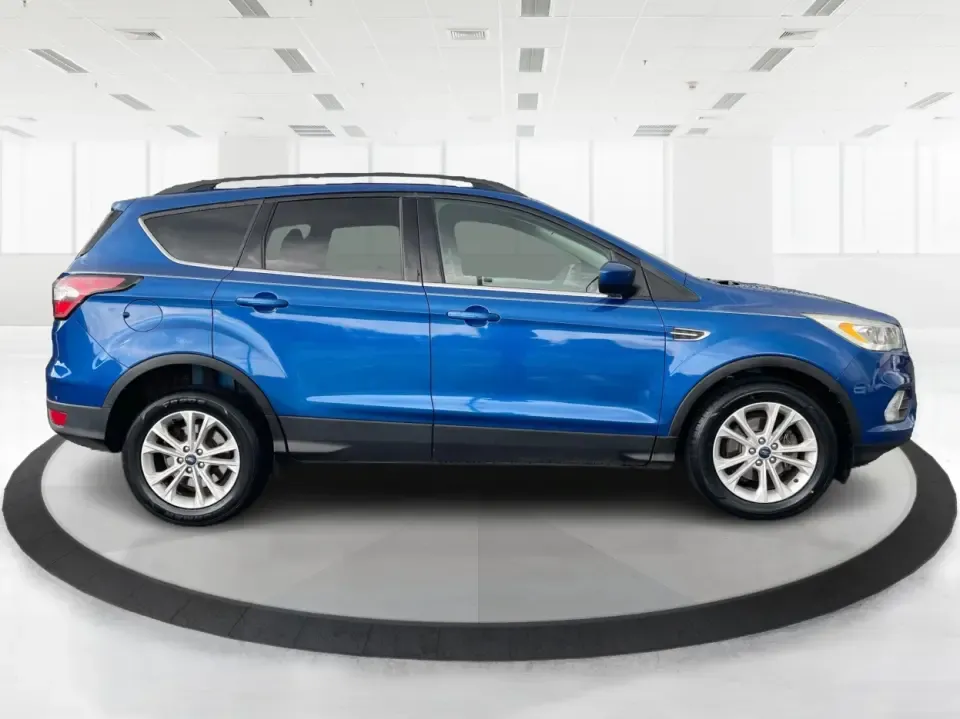 photo of 2017 Ford Escape SE