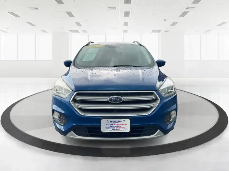 2017 Ford Escape SE (1FMCU0GD5HU) with an 1.5L L4 DOHC 16V engine, 6A transmission, located at 1184 Kauffman Ave, Fairborn, OH, 45324, (937) 908-9800, 39.807072, -84.030914 - **Adventure Awaits in This 2017 Ford Escape SE Perfect for Your Ohio Lifestyle!**<br /> <br /> Are you ready to embrace the open road? Whether you're commuting to work, taking the kids to soccer practice, or planning a weekend getaway to nearby attractions like the National Museum of the U.S. Air F - Photo#7