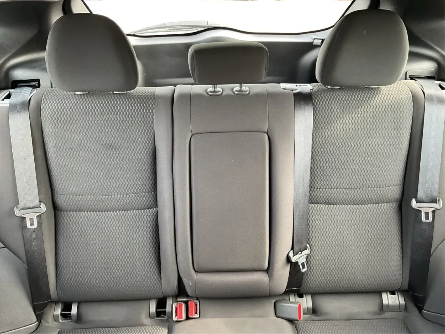 2017 Nissan Rogue S (JN1BJ1CR3HW) with an 2L I-4 gasoline direct injection engine, located at 880 E. National Road, Vandalia, OH, 45377, (937) 908-9800, 39.891918, -84.183594 - **Discover Adventure with the 2017 Nissan Rogue at Advantage Car and Credit!**<br /> <br /> Are you ready to elevate your lifestyle and embark on new adventures? Whether you're a busy parent juggling school drop-offs, a commuter navigating the daily grind, or an outdoor enthusiast seeking weekend es - Photo#14