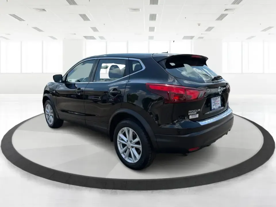 2017 Nissan Rogue S (JN1BJ1CR3HW) with an 2.0L L4 DOHC 16V engine, Continuously Variable Transmission transmission, located at 1184 Kauffman Ave, Fairborn, OH, 45324, (937) 908-9800, 39.807072, -84.030914 - Need one SUV that can handle the daily school run, the long commute to Wright-Patterson AFB, and spontaneous weekend getaways to Yellow Springs without feeling like a chore? This 2017 Nissan Rogue SL AWD is built for real-life driving in and around Fairborn, with the comfort, traction, and efficienc- Photo#4