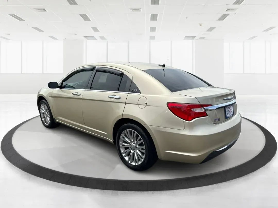 2011 Chrysler 200 Limited (1C3BC2FB0BN) with an Other engine, located at 1184 Kauffman Ave, Fairborn, OH, 45324, (937) 908-9800, 39.807072, -84.030914 - ### Elevate Your Daily Commute with the 2011 Chrysler 200 Limited<br /> <br /> Are you searching for a reliable sedan that combines style, comfort, and modern features? Look no further than the 2011 Chrysler 200 Limited, available now at Advantage Car and Credit in New Carlisle, OH. This vehicle is - Photo#4