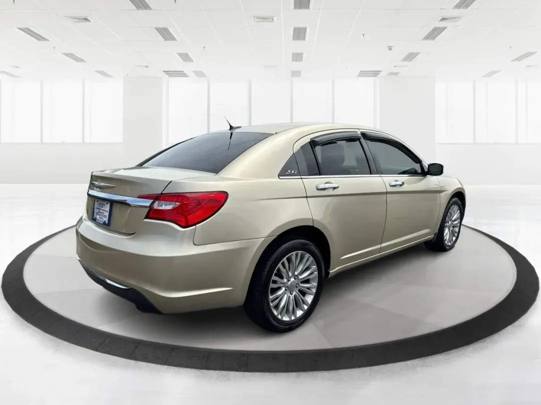 2011 Chrysler 200 Limited (1C3BC2FB0BN) with an Other engine, located at 4508 South Dixie Dr, Moraine, OH, 45439, (937) 908-9800, 39.689976, -84.218452 - ### Elevate Your Daily Commute with the 2011 Chrysler 200 Limited<br /> <br /> Are you searching for a reliable sedan that combines style, comfort, and modern features? Look no further than the 2011 Chrysler 200 Limited, available now at Advantage Car and Credit in New Carlisle, OH. This vehicle is - Photo#2