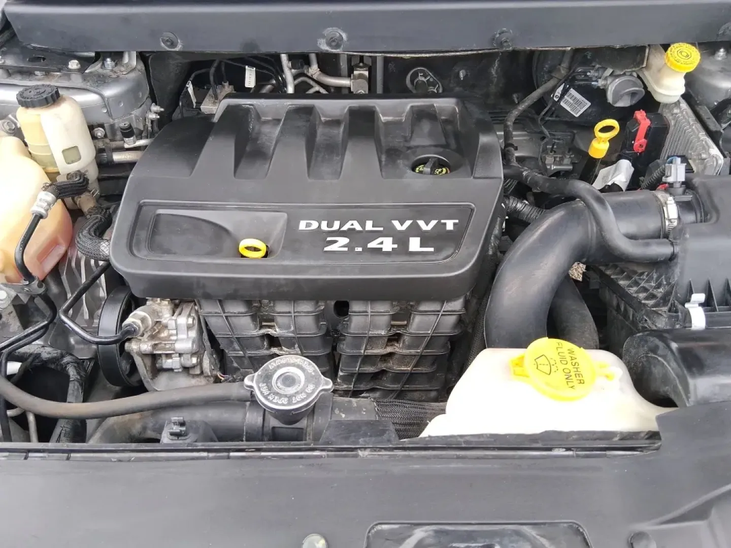 2015 Dodge Journey SXT (3C4PDCBB2FT) with an 2.4L L6 DOHC 16V engine, 4-Speed Automatic transmission, located at 4508 South Dixie Dr, Moraine, OH, 45439, (937) 908-9800, 39.689976, -84.218452 - **Adventure Awaits with the 2015 Dodge Journey SXT at Advantage Car and Credit!**<br /> <br /> If you're in search of a versatile SUV that caters to both daily commutes and weekend adventures with your family, the 2015 Dodge Journey SXT is the perfect match for you. This spacious and stylish vehicle - Photo#11