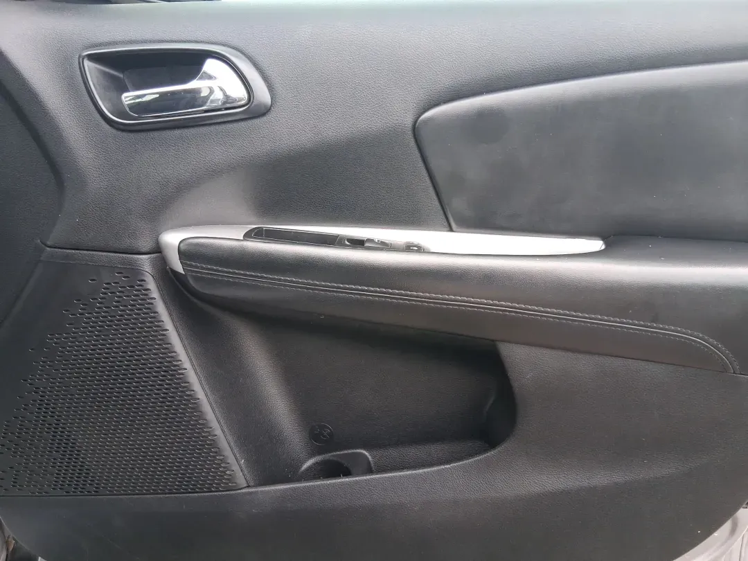 2015 Dodge Journey SXT (3C4PDCBB2FT) with an 2.4L L6 DOHC 16V engine, 4-Speed Automatic transmission, located at 4508 South Dixie Dr, Moraine, OH, 45439, (937) 908-9800, 39.689976, -84.218452 - **Adventure Awaits with the 2015 Dodge Journey SXT at Advantage Car and Credit!**<br /> <br /> If you're in search of a versatile SUV that caters to both daily commutes and weekend adventures with your family, the 2015 Dodge Journey SXT is the perfect match for you. This spacious and stylish vehicle - Photo#19