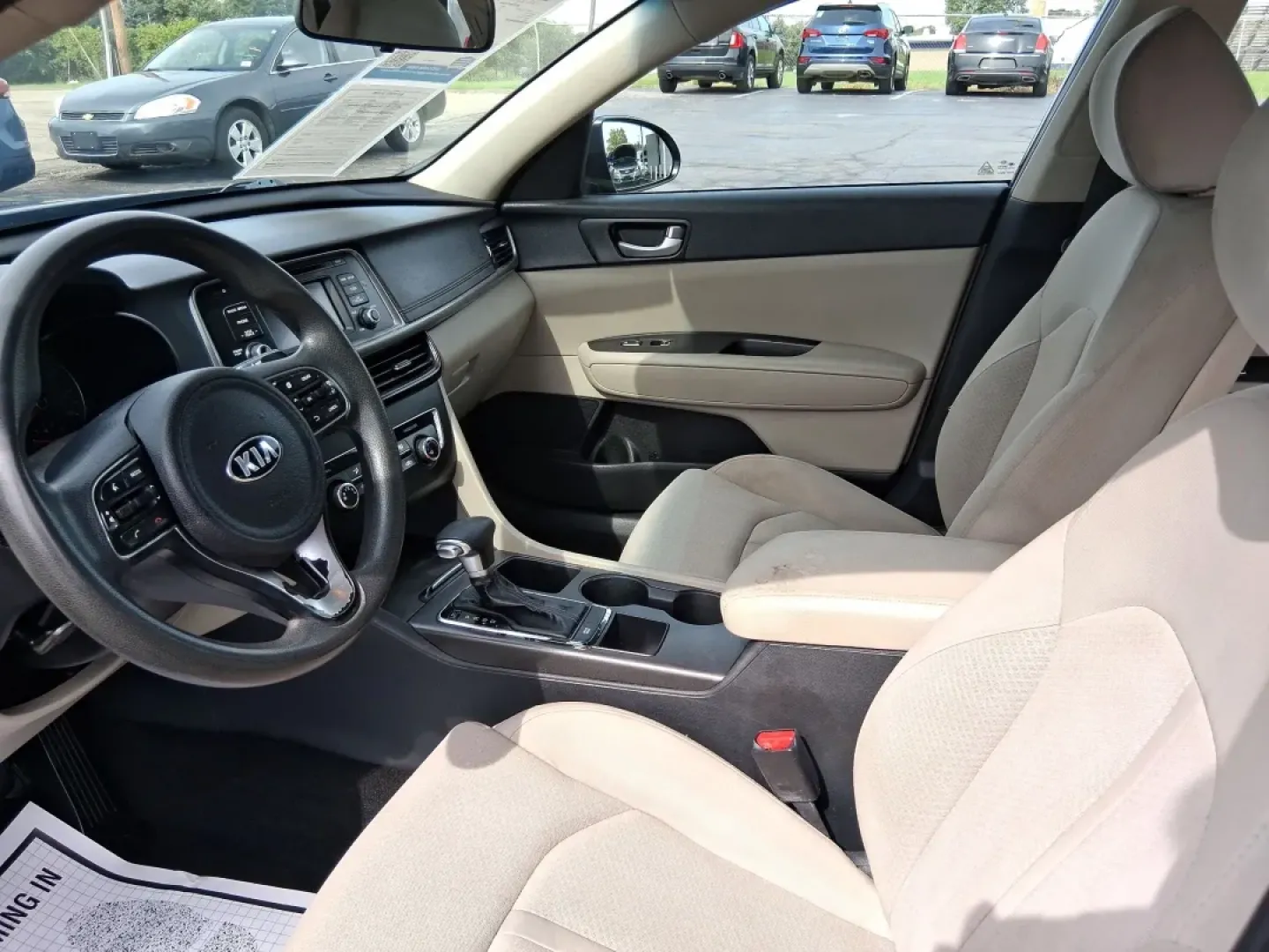 2016 Kia Optima LX (5XXGT4L36GG) with an Theta II 2.4L I-4 gasoline direct injection engine, located at 8750 N County Rd 25A, Piqua, OH, 45356, (937) 908-9800, 40.164391, -84.232513 - Discover an exceptional driving experience with the 2016 Kia Optima LX, available now at Advantage Car and Credit in New Carlisle, OH. This sedan is not just a mode of transportation; it's an enhancement to your lifestyle, whether you're commuting to work, running errands, or embarking on weekend ad - Photo#9