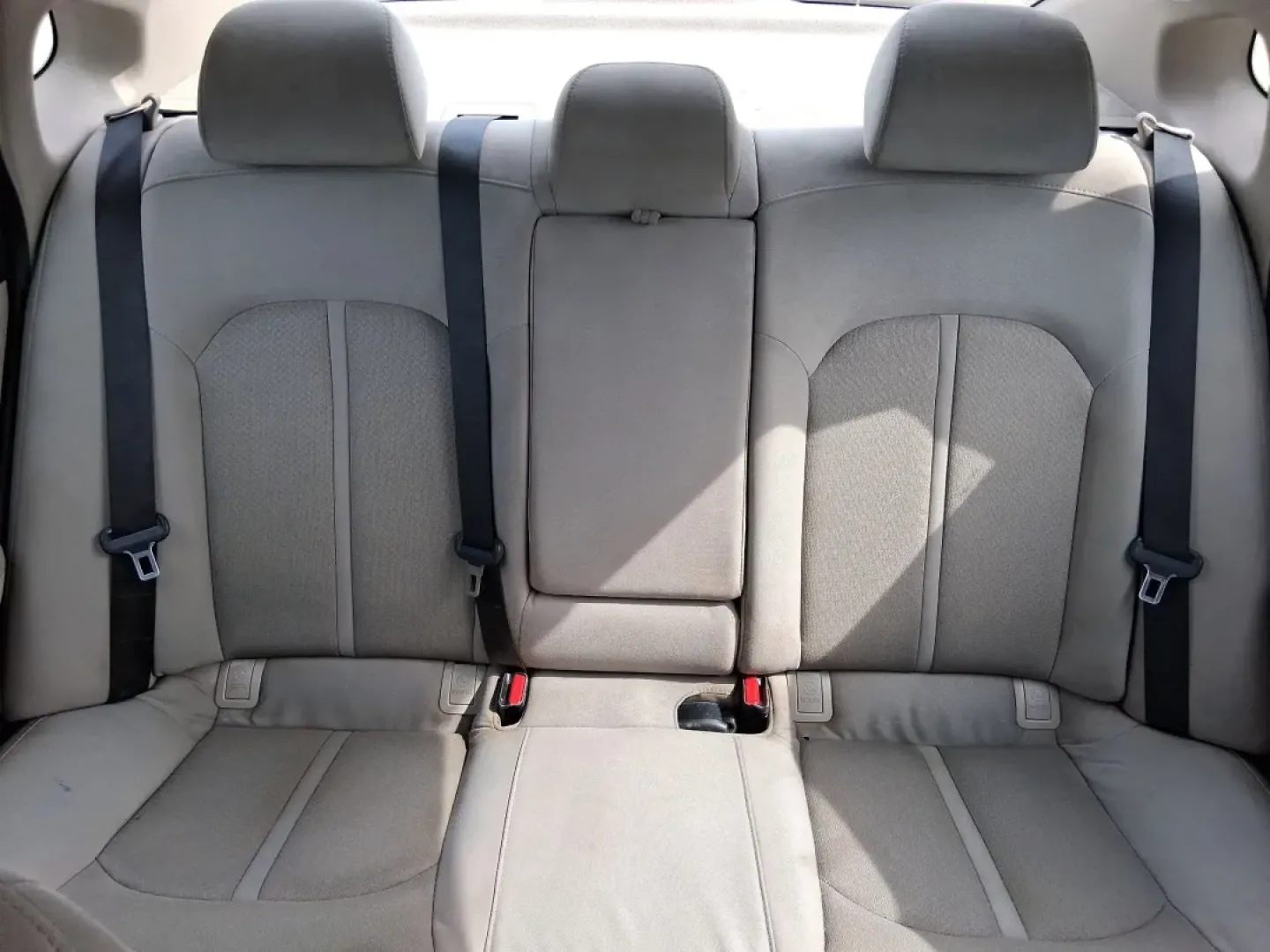 2016 Kia Optima LX (5XXGT4L36GG) with an Theta II 2.4L I-4 gasoline direct injection engine, located at 8750 N County Rd 25A, Piqua, OH, 45356, (937) 908-9800, 40.164391, -84.232513 - Discover an exceptional driving experience with the 2016 Kia Optima LX, available now at Advantage Car and Credit in New Carlisle, OH. This sedan is not just a mode of transportation; it's an enhancement to your lifestyle, whether you're commuting to work, running errands, or embarking on weekend ad - Photo#14