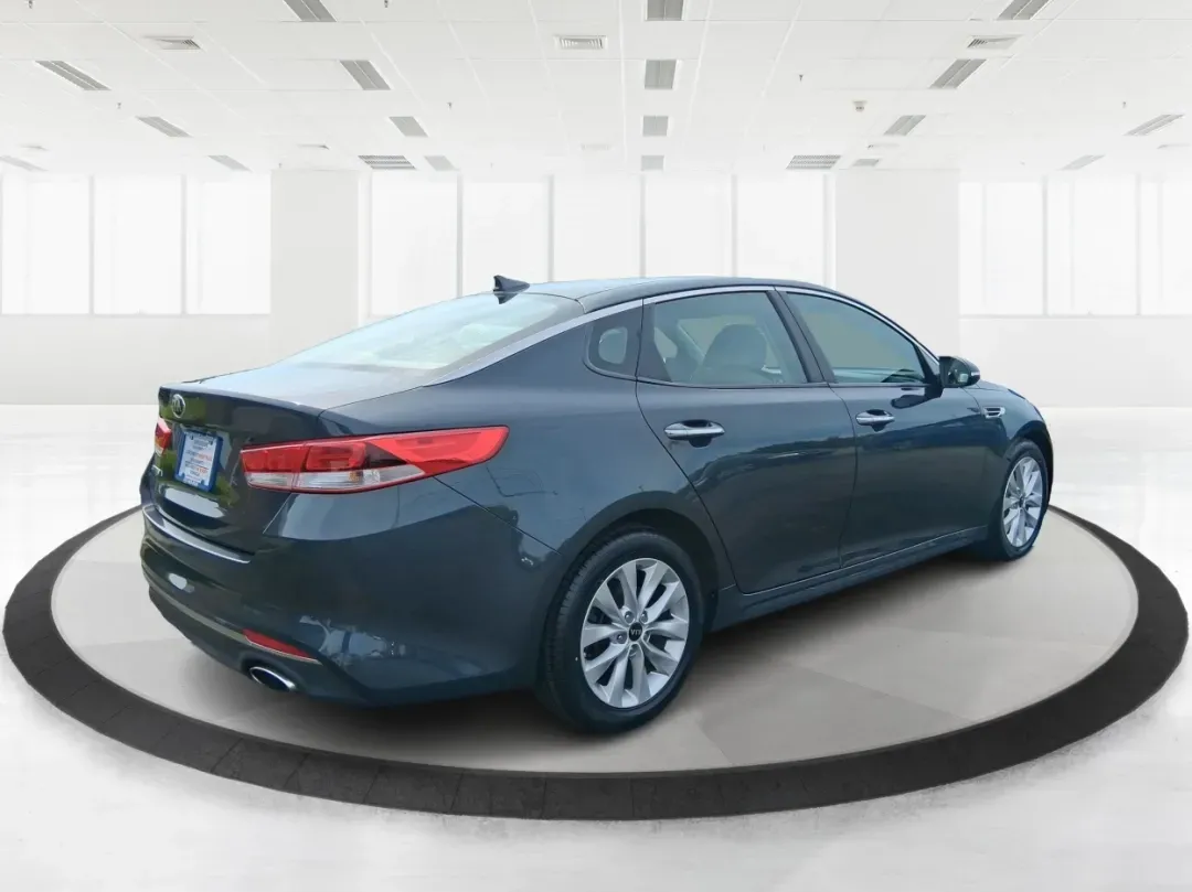 2016 Kia Optima LX (5XXGT4L36GG) with an Theta II 2.4L I-4 gasoline direct injection engine, located at 1184 Kauffman Ave, Fairborn, OH, 45324, (937) 908-9800, 39.807072, -84.030914 - 2016 Kia Optima LX - Photo#2