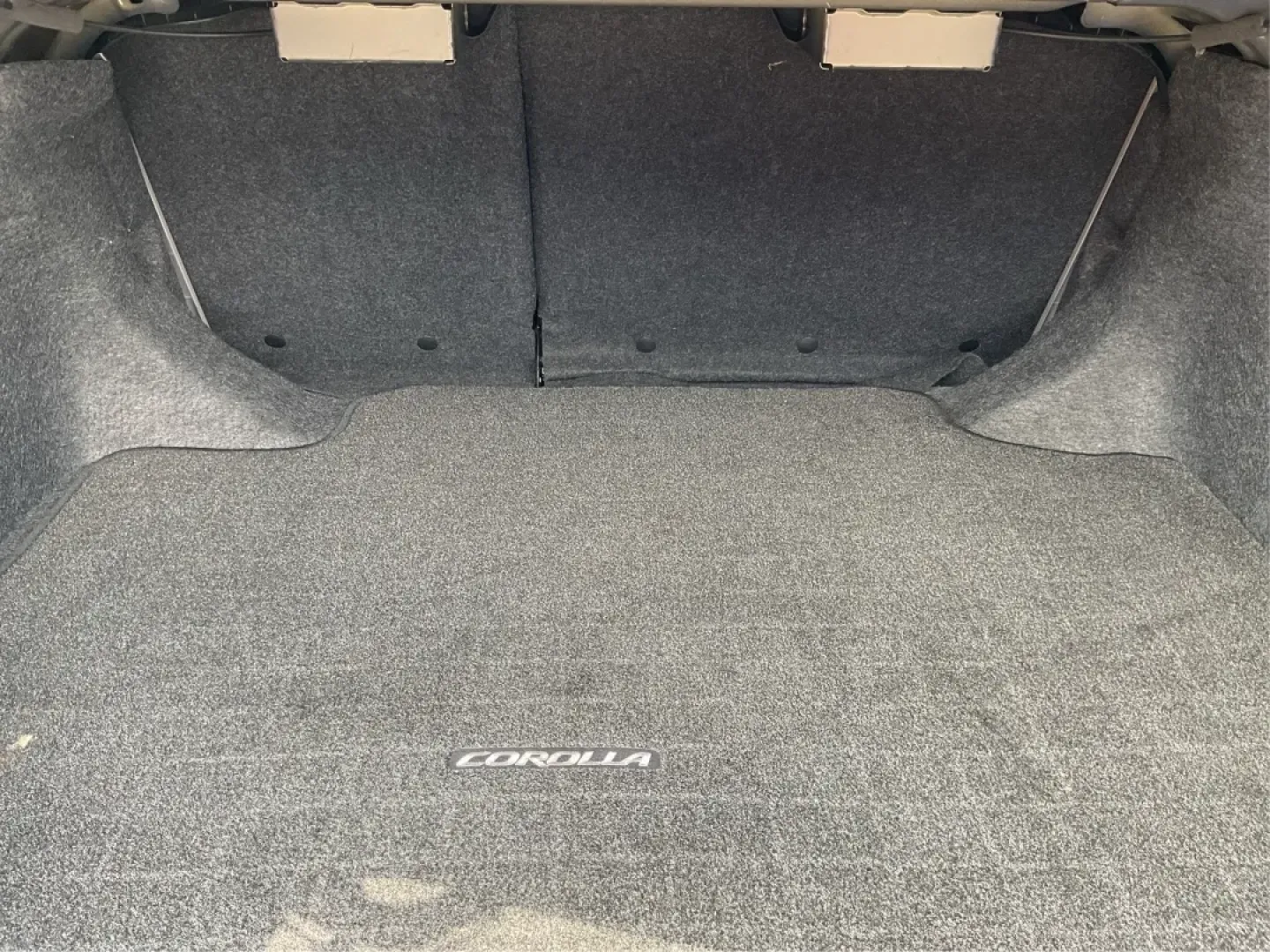 2012 Toyota Corolla LE (2T1BU4EEXCC) with an 1.8L I-4 DOHC engine, located at 401 Woodman Dr, Riverside, OH, 45431, (937) 908-9800, 39.760899, -84.123421 - **Discover Your New Adventure with the 2012 Toyota Corolla LE at Advantage Car and Credit!**<br /> <br /> Are you in the market for a reliable sedan that perfectly balances your daily commute with weekend adventures? Look no further than the 2012 Toyota Corolla LE, available now at Advantage Car and - Photo#12