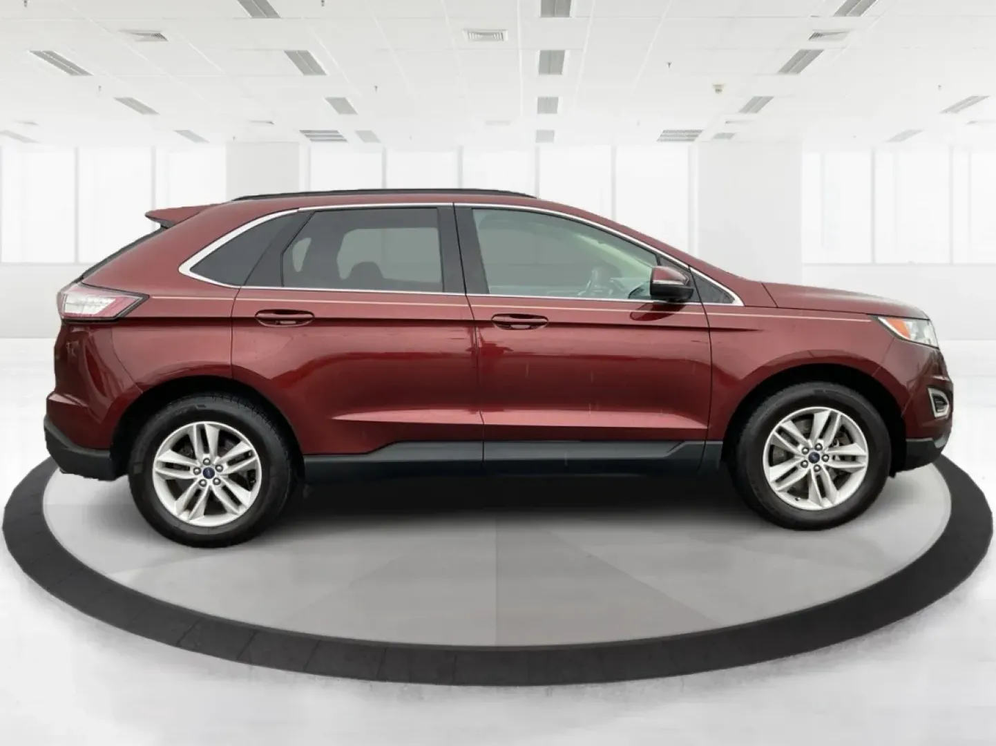 2016 Ford Edge SEL (2FMPK4J92GB) with an Other engine, located at 1184 Kauffman Ave, Fairborn, OH, 45324, (937) 908-9800, 39.807072, -84.030914 - Discover the perfect blend of comfort, style, and functionality with the 2016 Ford Edge SEL, available now at Advantage Car and Credit in Fairborn, OH. Whether you're a growing family in need of extra space, a commuter seeking reliability, or a weekend adventurer ready to explore, this SUV is design - Photo#1