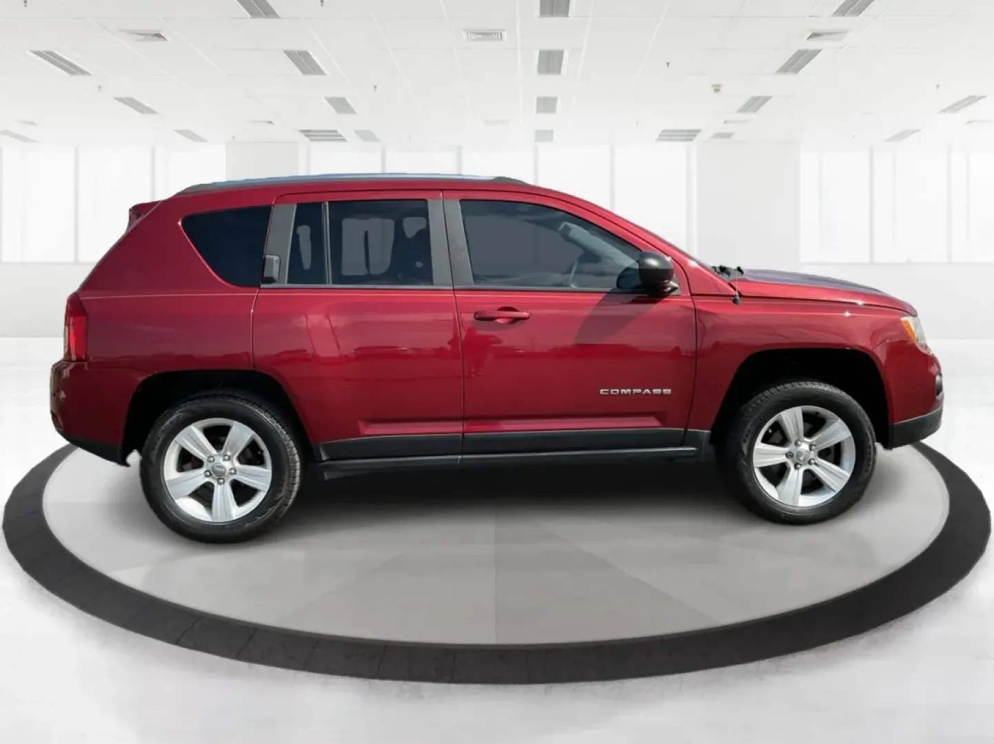 2013 Jeep Compass Latitude (1C4NJDEB6DD) with an 2.4L I-4 DOHC engine, located at 1099 N County Rd 25A , Troy, OH, 45373, (937) 908-9800, 40.057079, -84.212883 - Are you ready to elevate your adventures and embrace a lifestyle filled with exploration? The 2013 Jeep Compass Latitude is the perfect companion for those who value versatility and comfort, making it an ideal choice for weekend getaways or daily commutes. This rugged yet refined SUV is now availabl - Photo#1